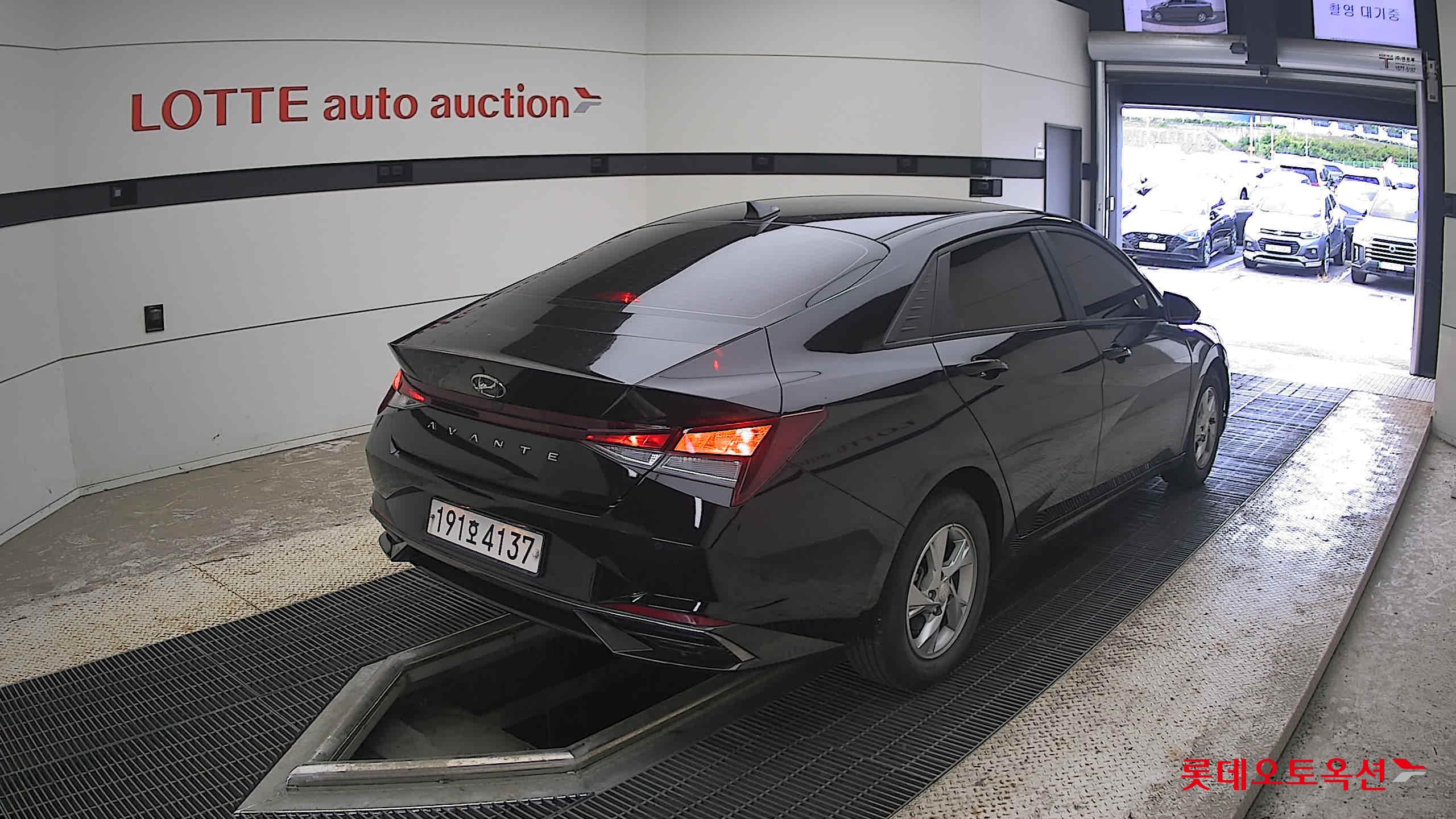 2021 - hyundai avante