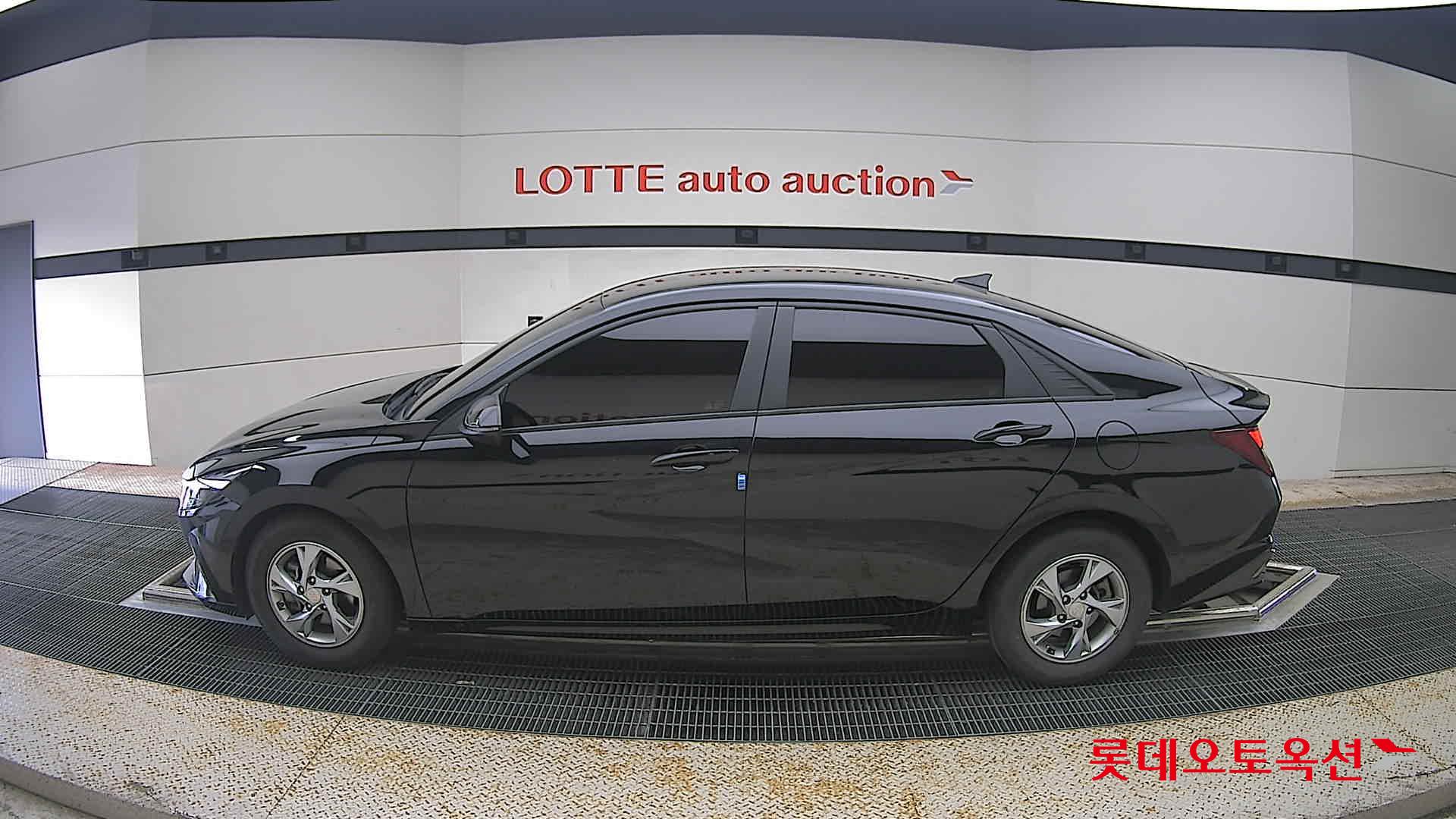 2021 - hyundai avante