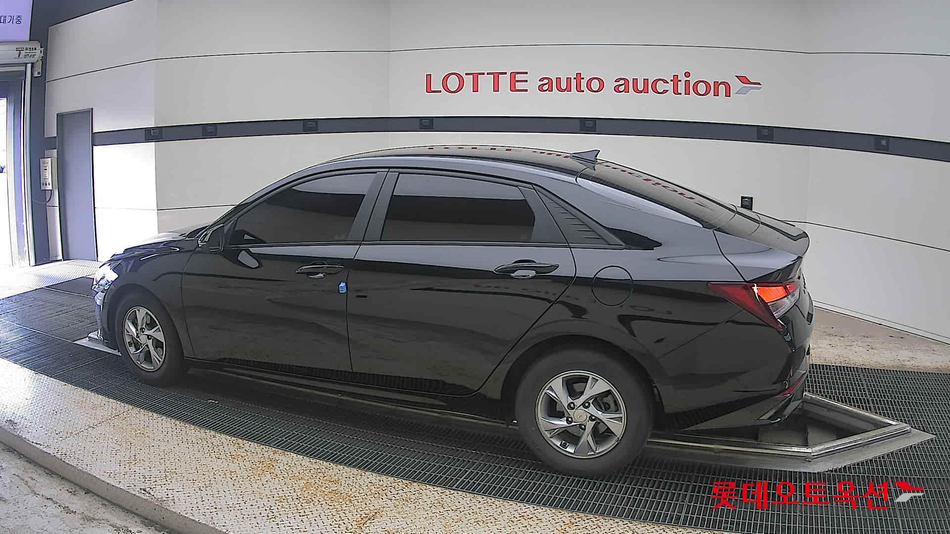 2021 - hyundai avante