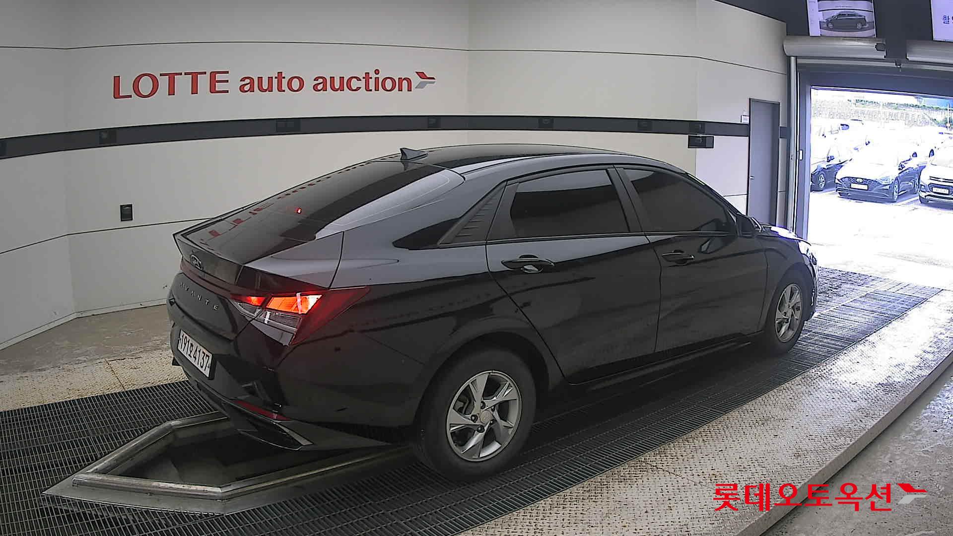2021 - hyundai avante