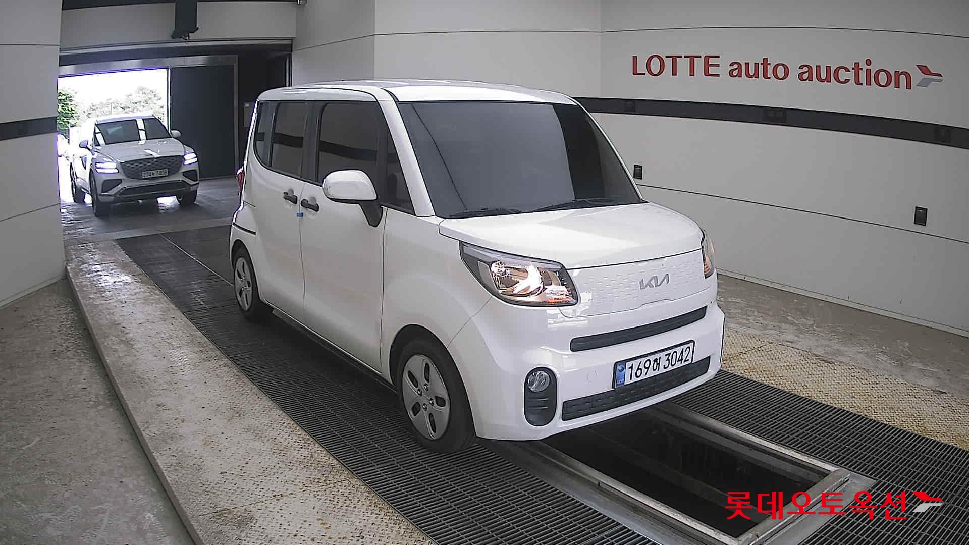2022 - kia ray