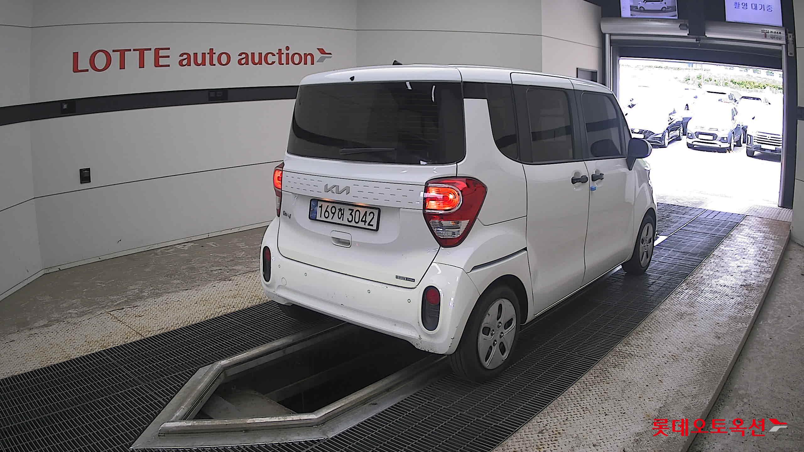 2022 - kia ray
