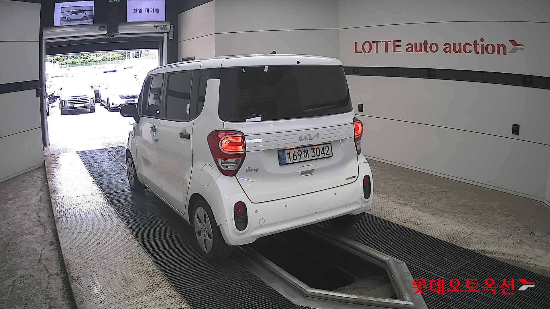 2022 - kia ray