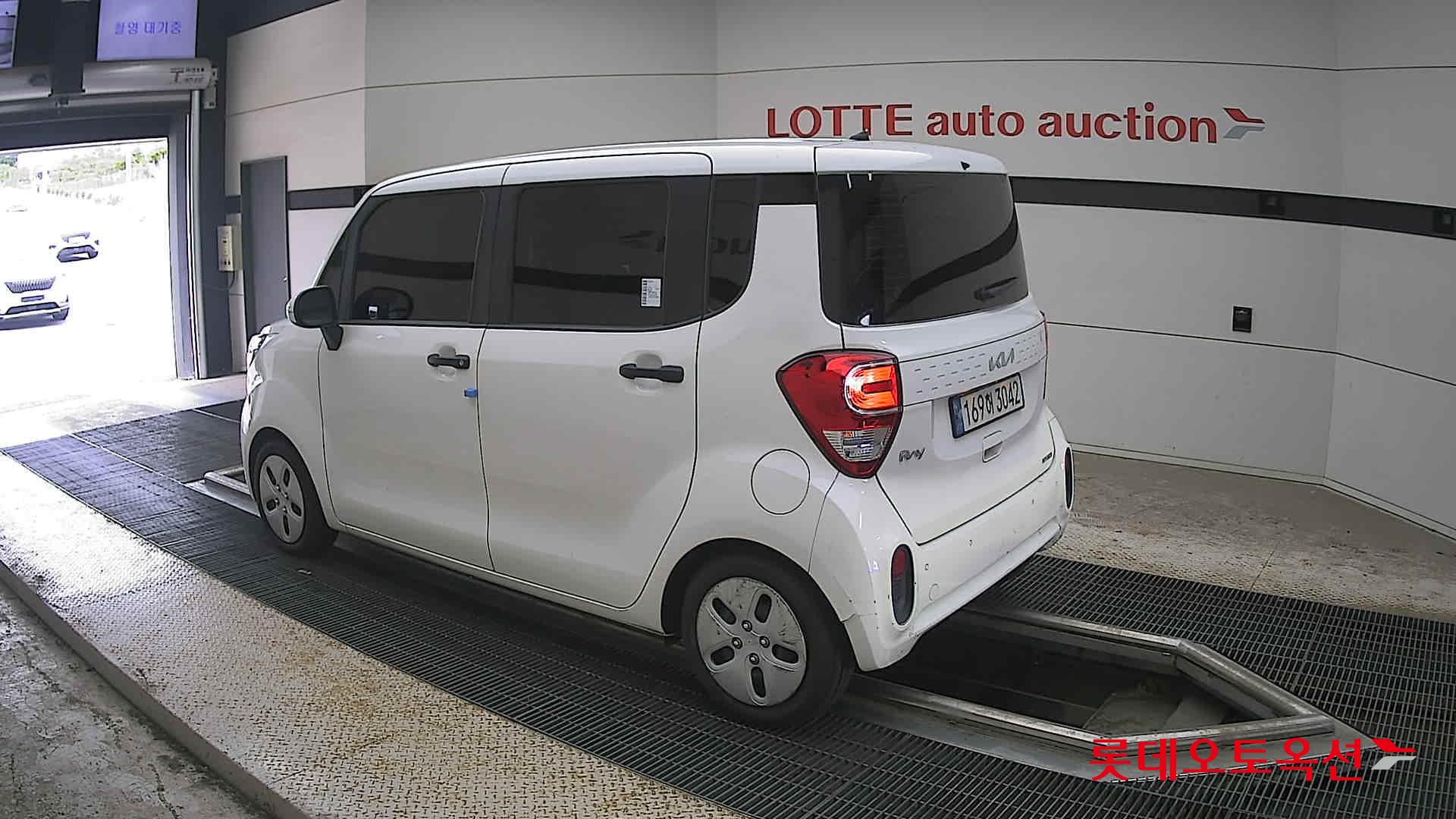 2022 - kia ray