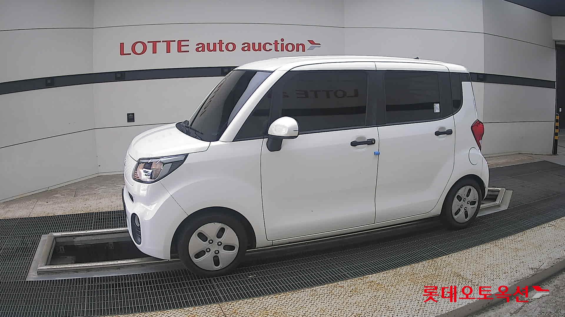 2022 - kia ray