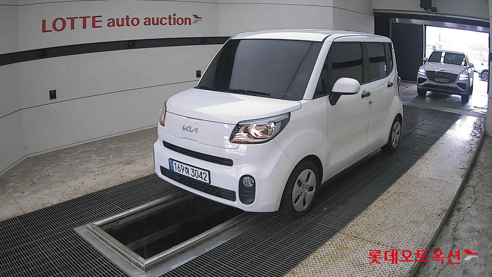 2022 - kia ray