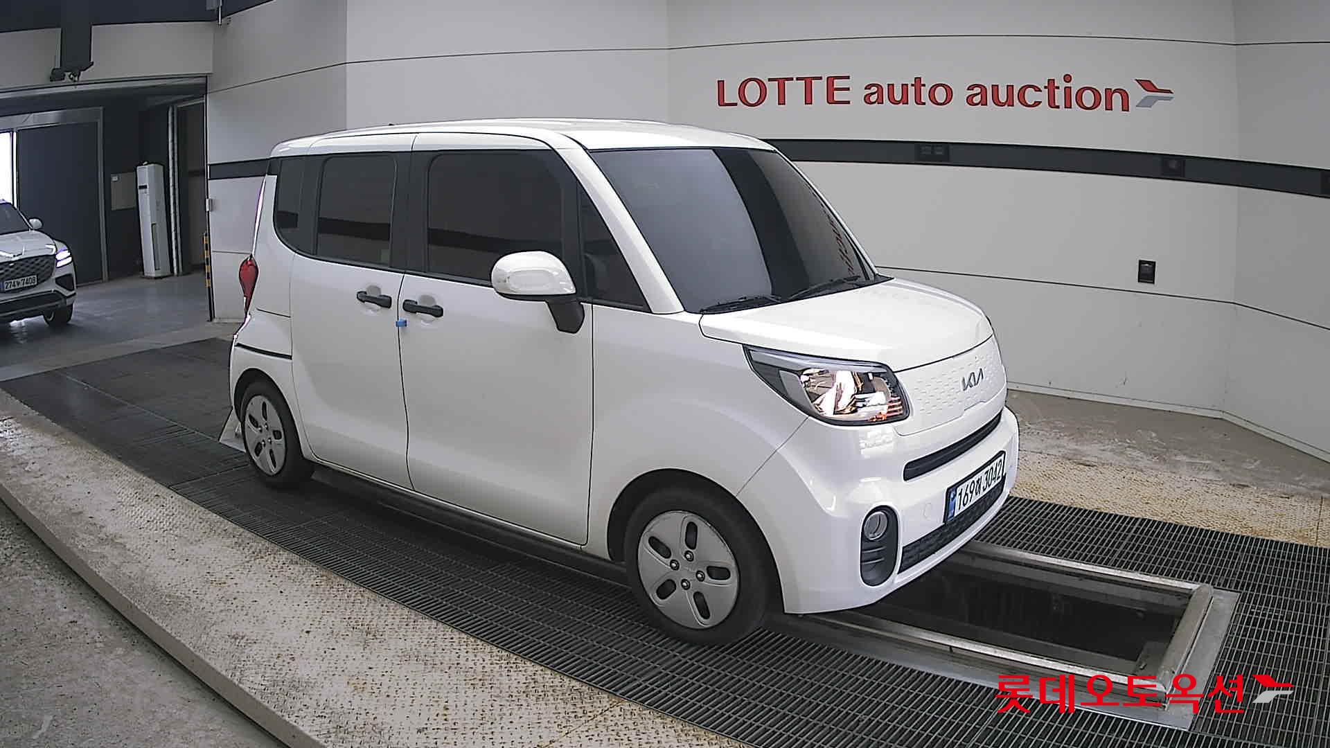 2022 - kia ray