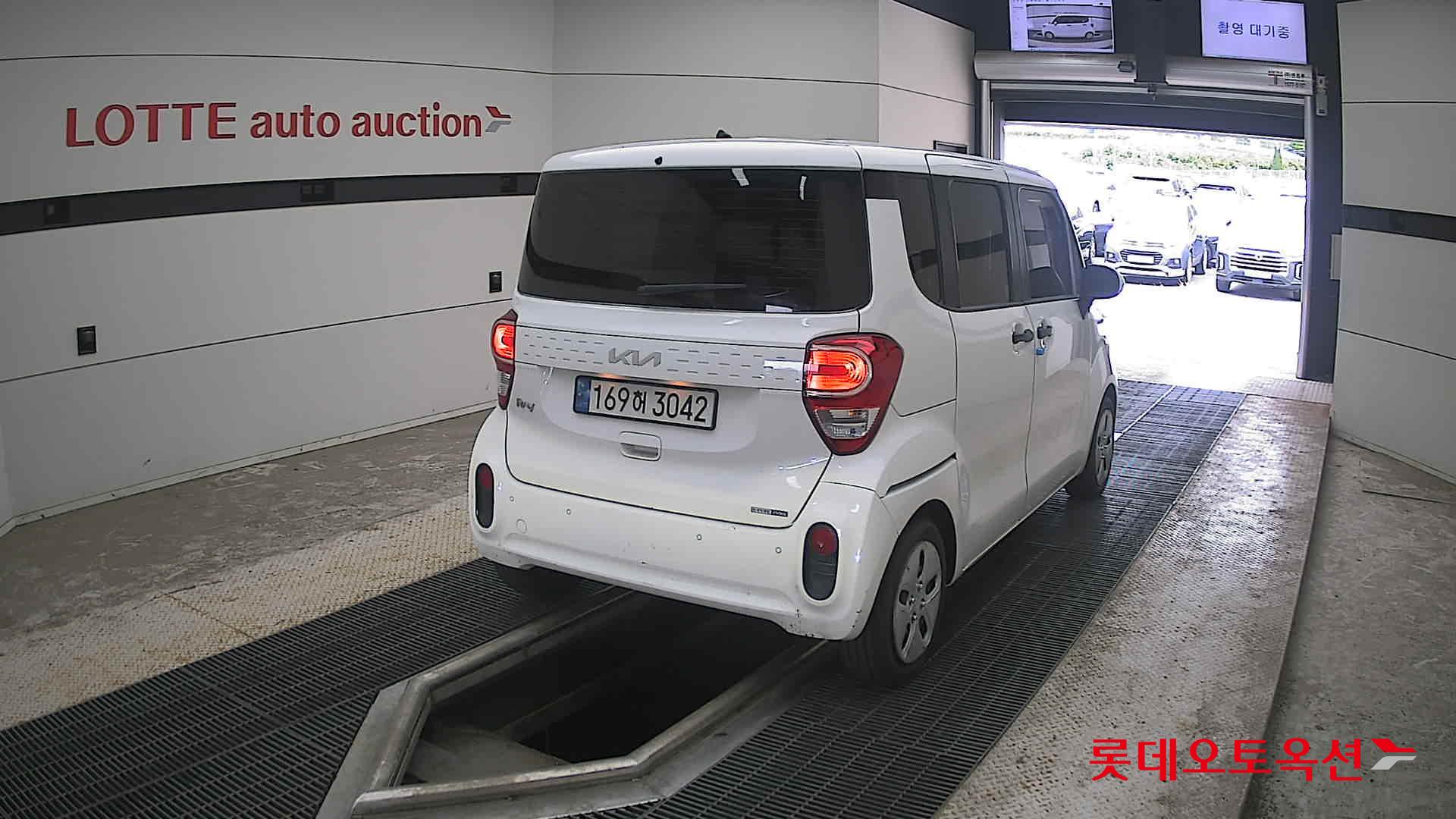 2022 - kia ray