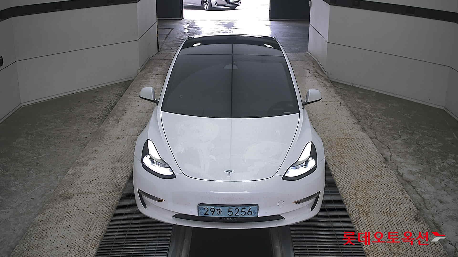 TESLA MODEL 3 (E) RANGE