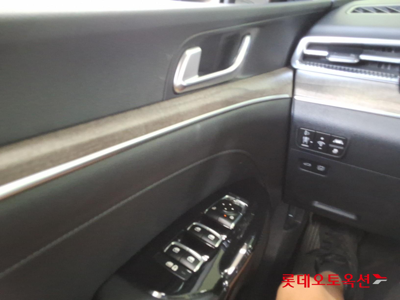 2022 - kia k5