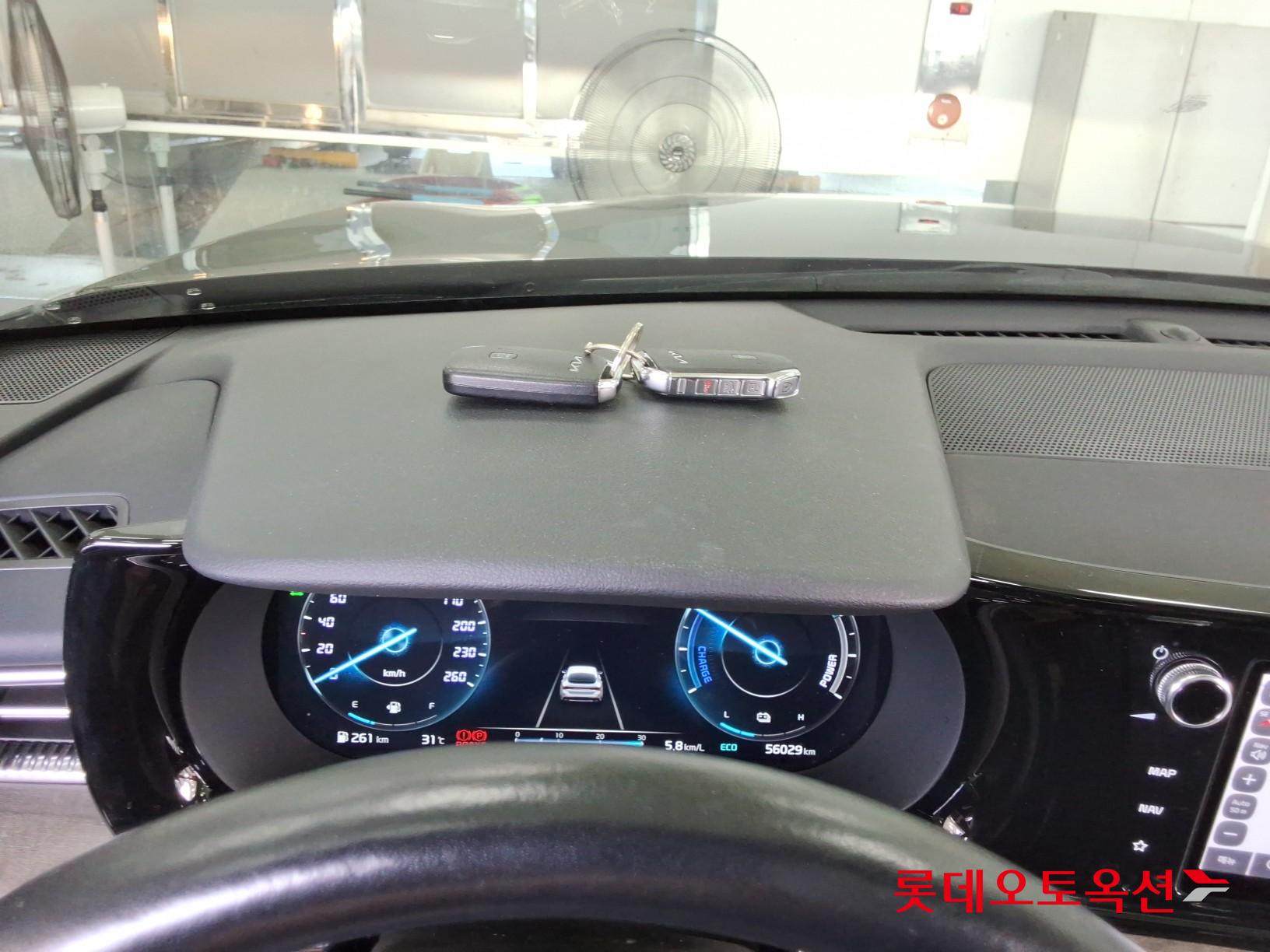 2022 - kia k5