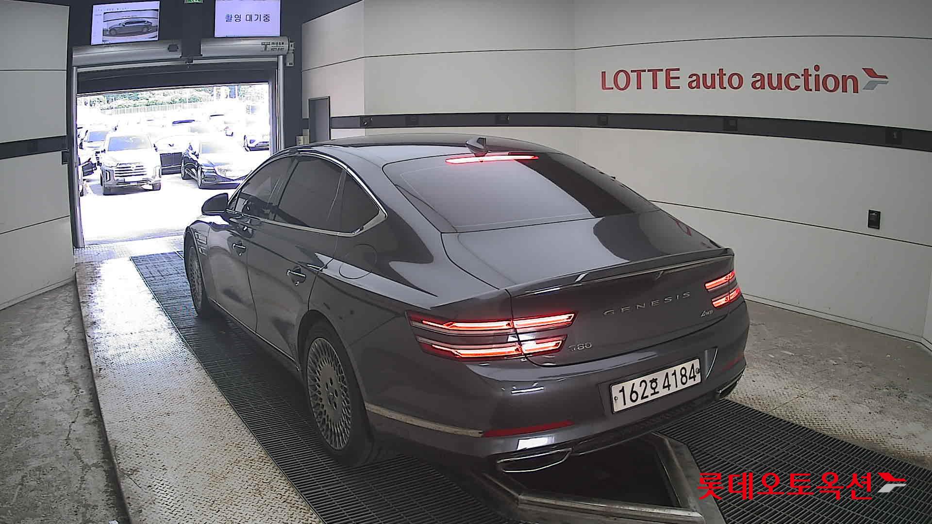 2021 - genesis g80