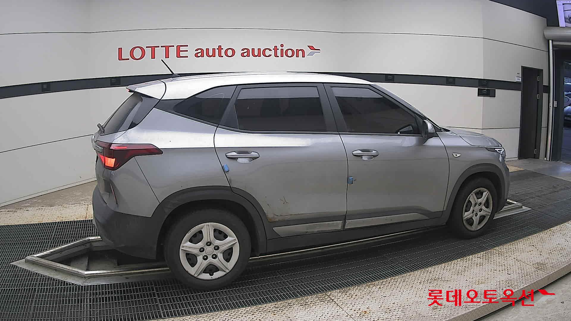 2022 - kia seltos