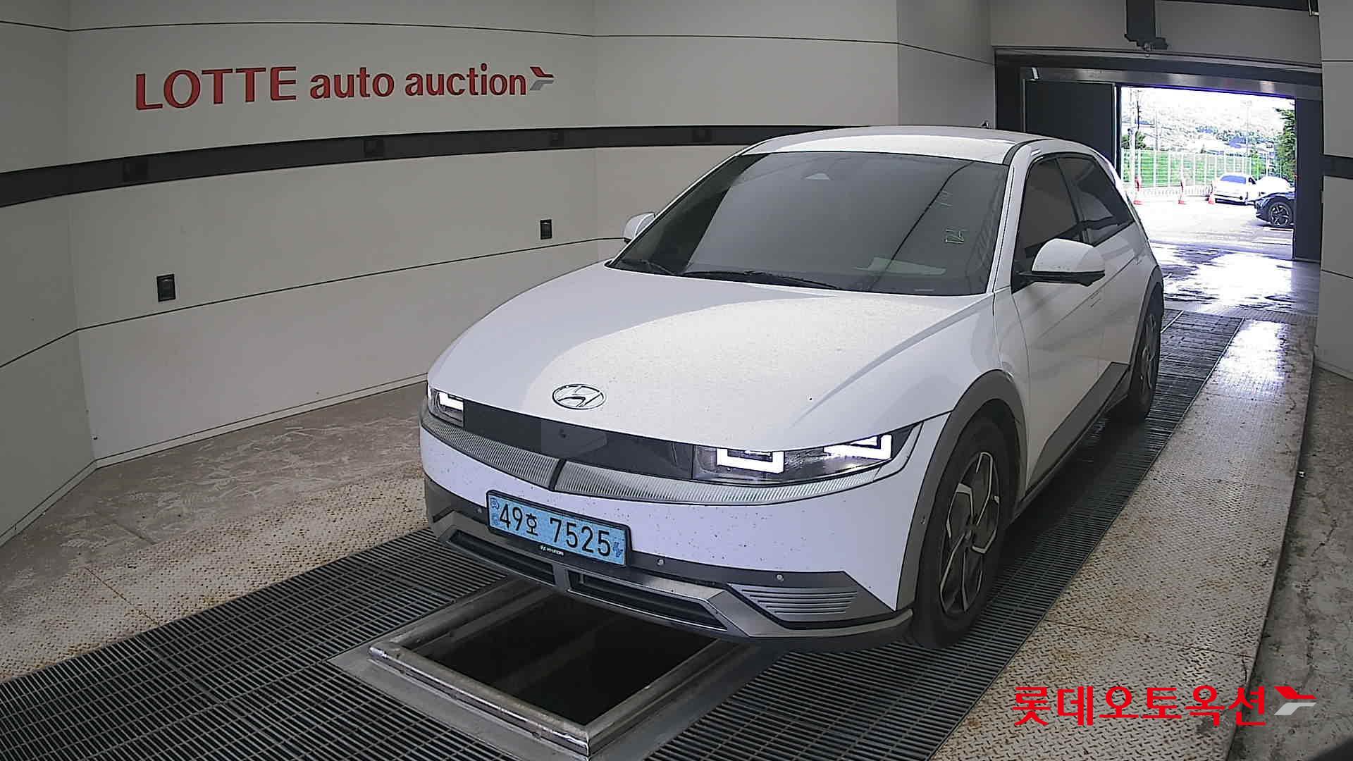 2022 - hyundai ioniq