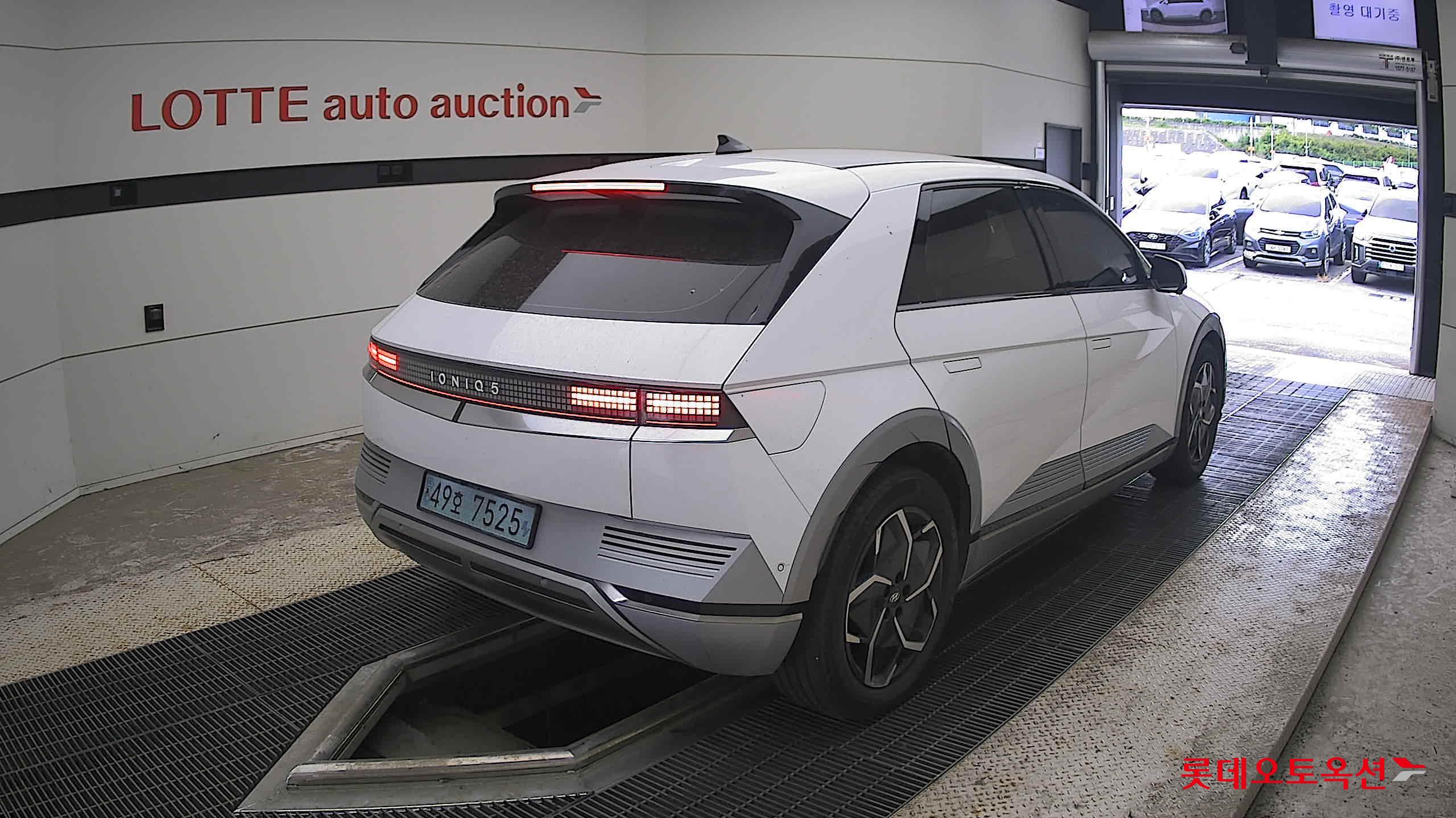 2022 - hyundai ioniq