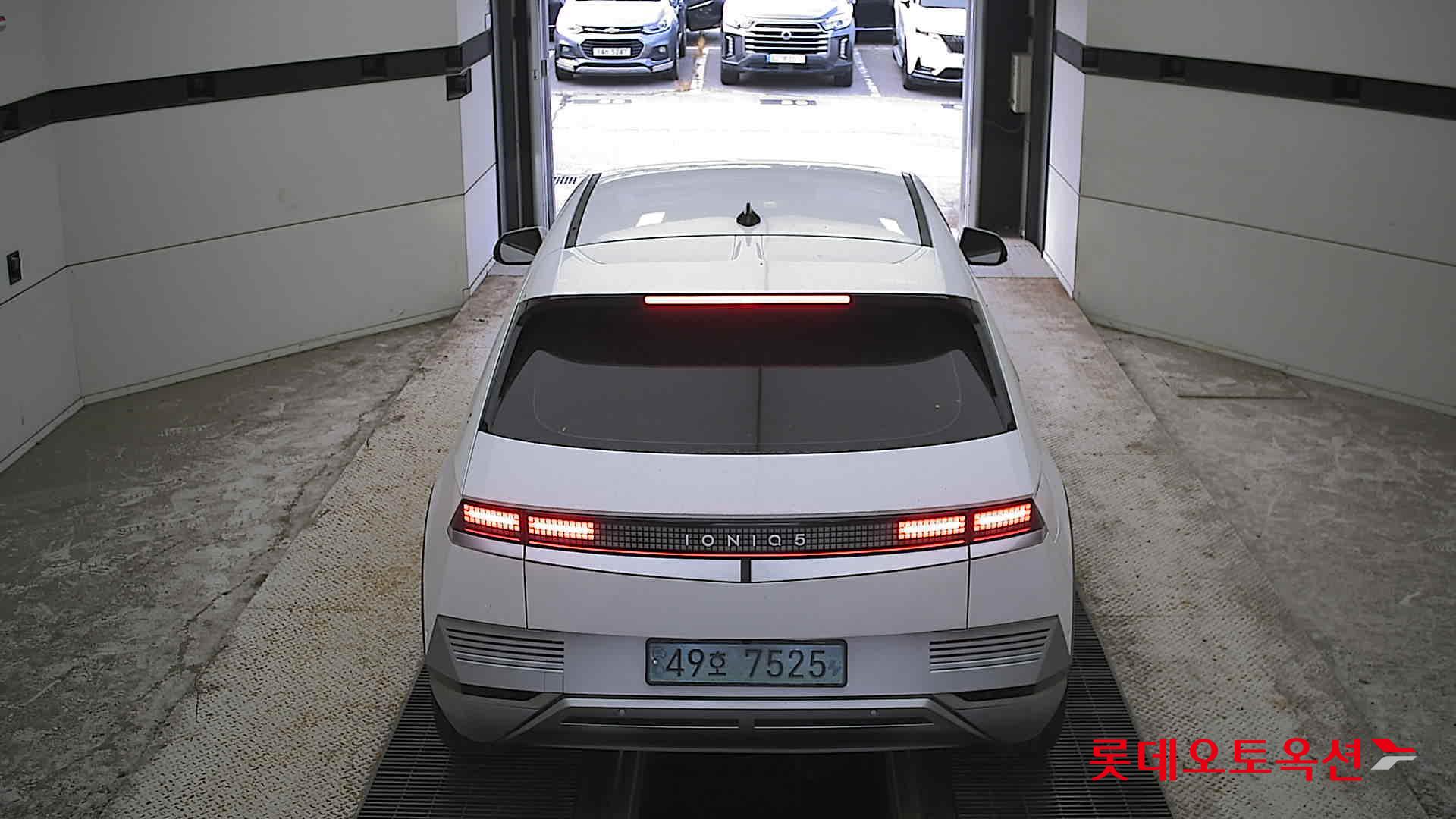 2022 - hyundai ioniq