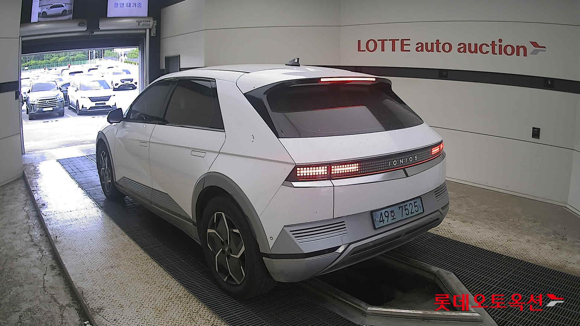 2022 - hyundai ioniq