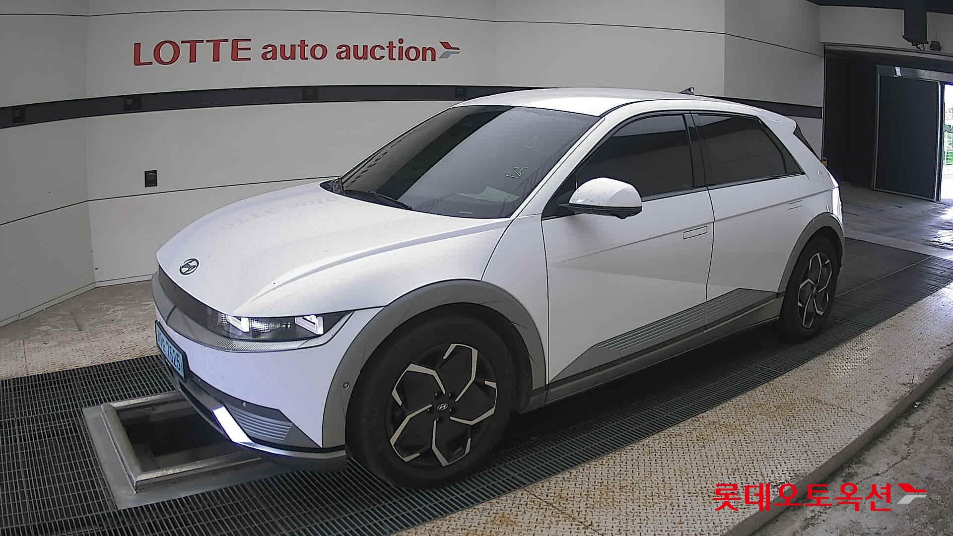 2022 - hyundai ioniq