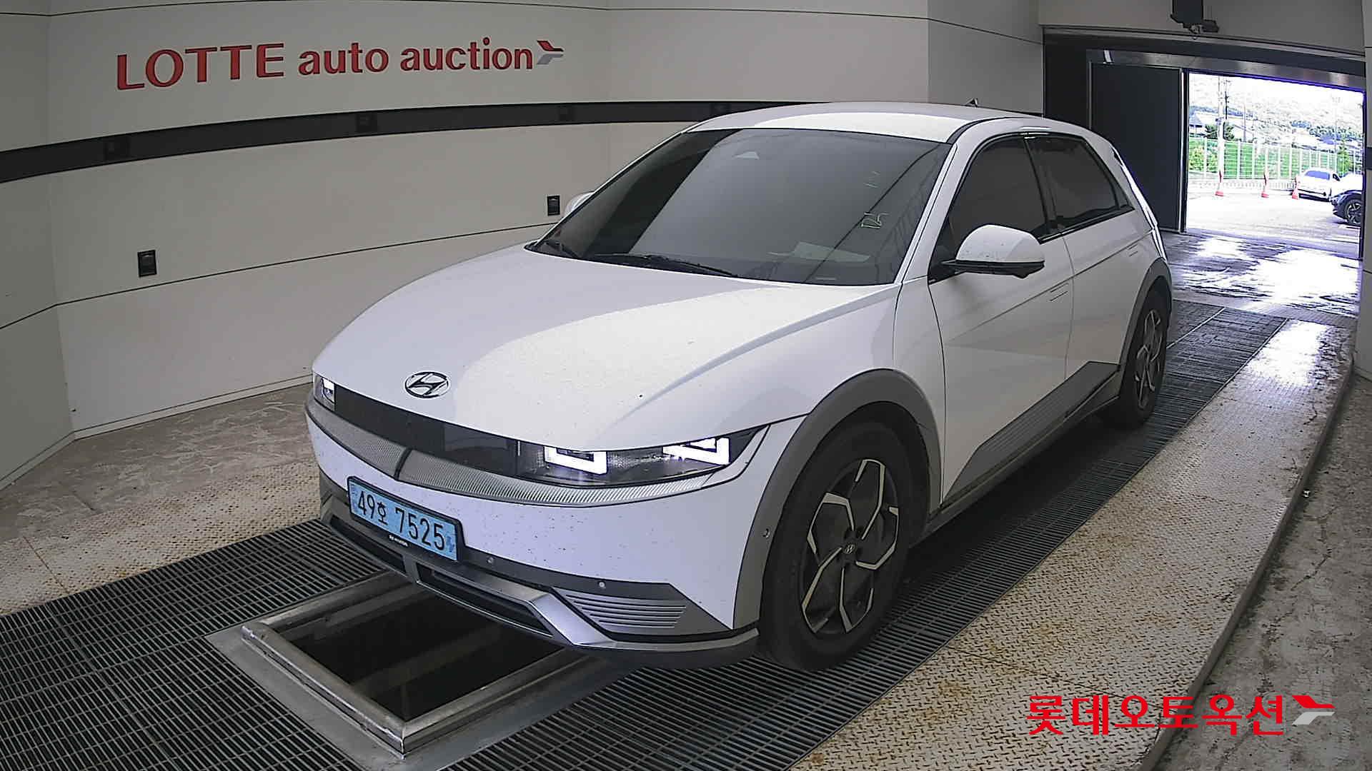 2022 - hyundai ioniq