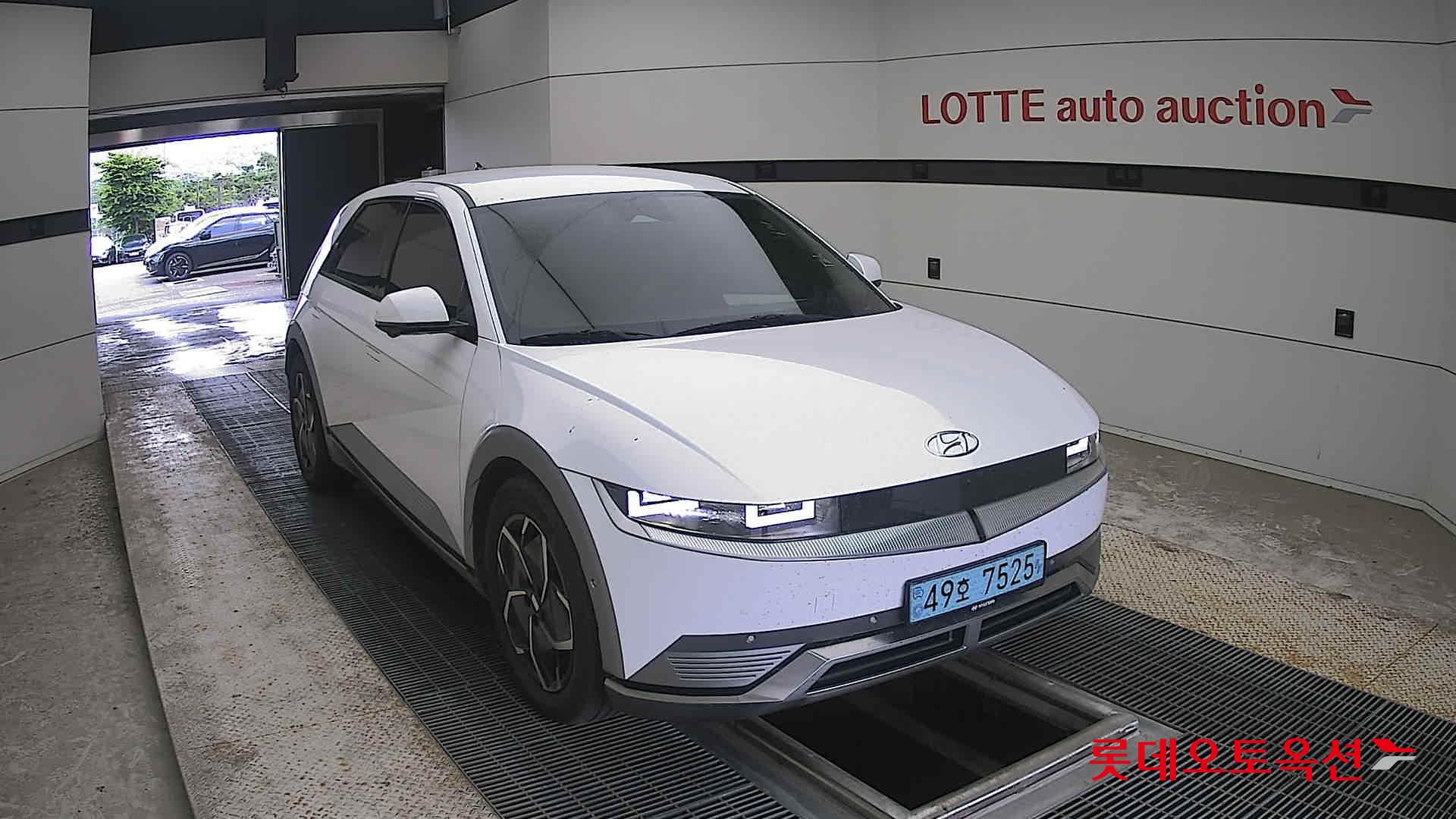 2022 - hyundai ioniq