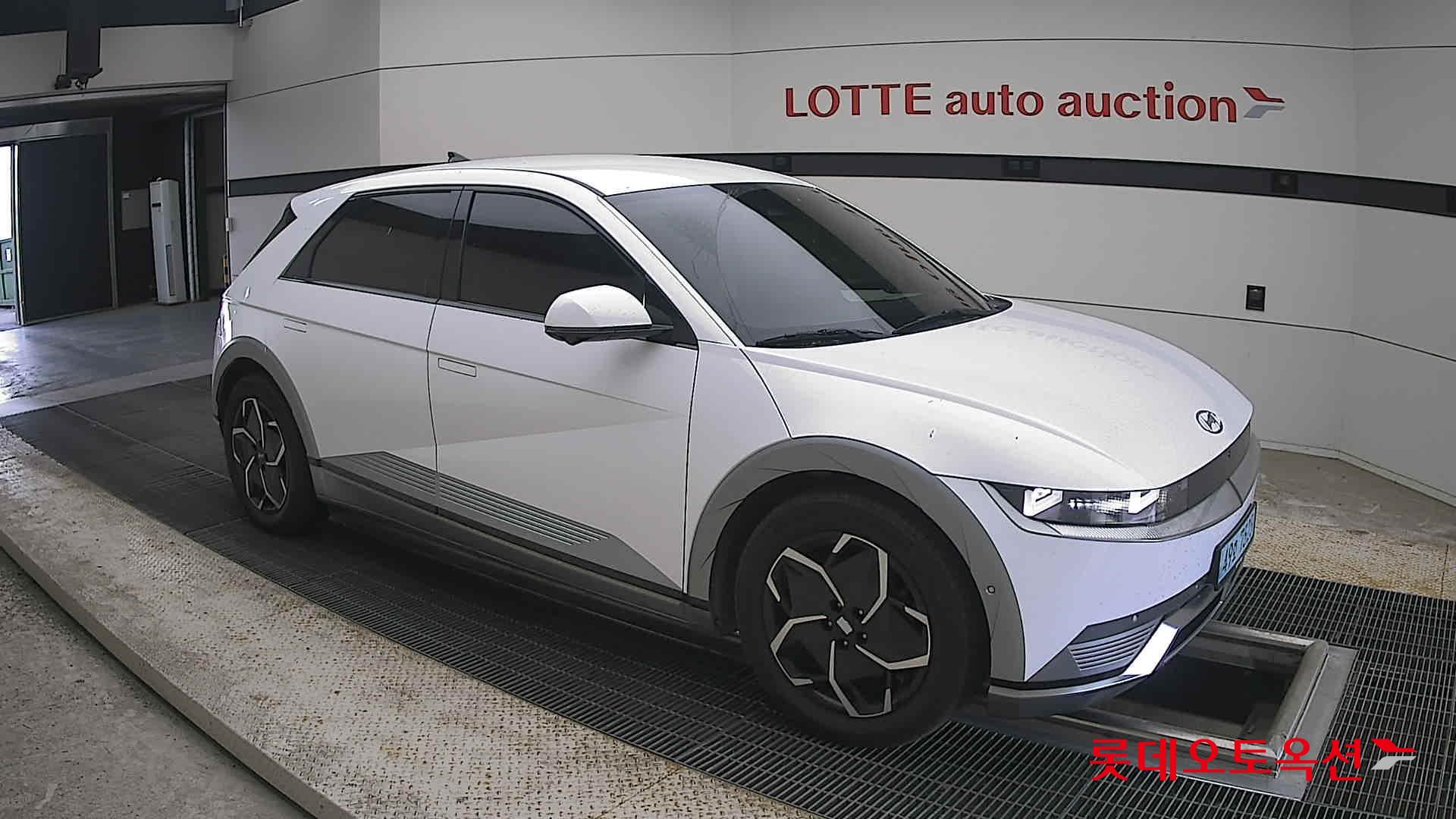 2022 - hyundai ioniq