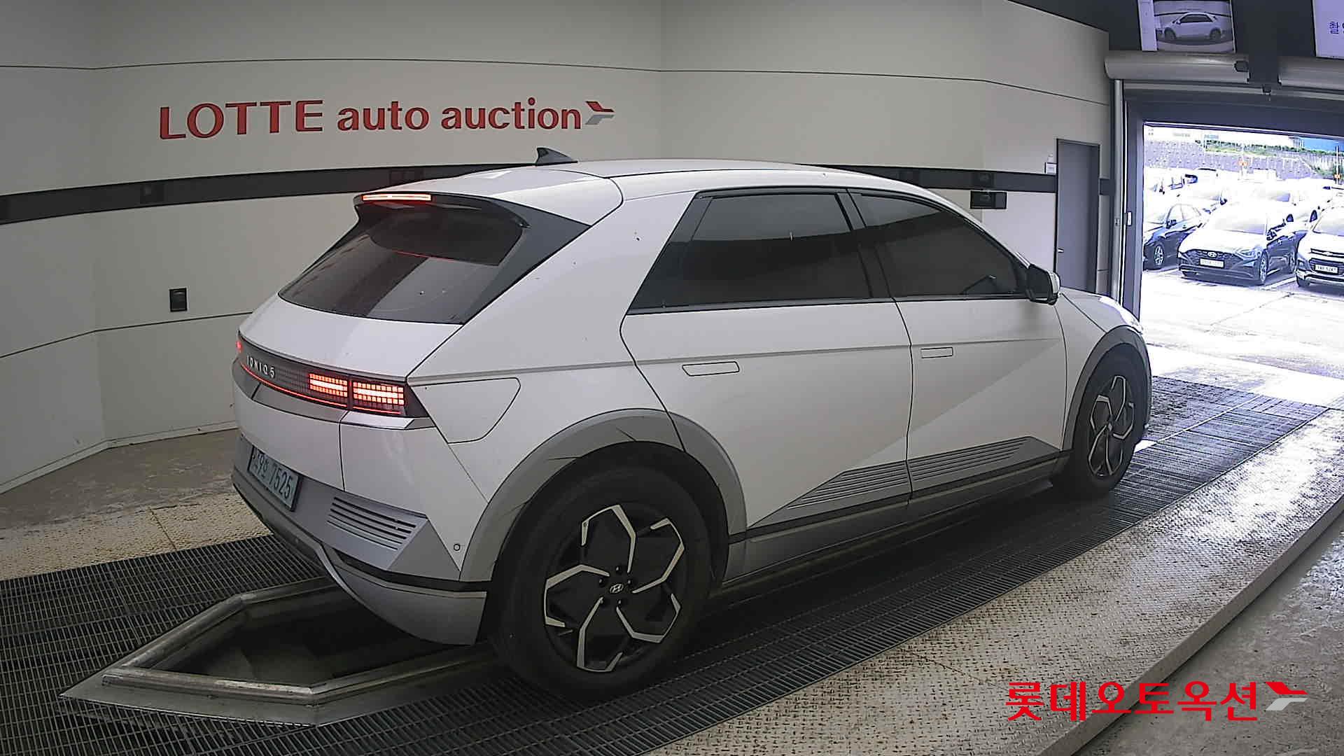 2022 - hyundai ioniq