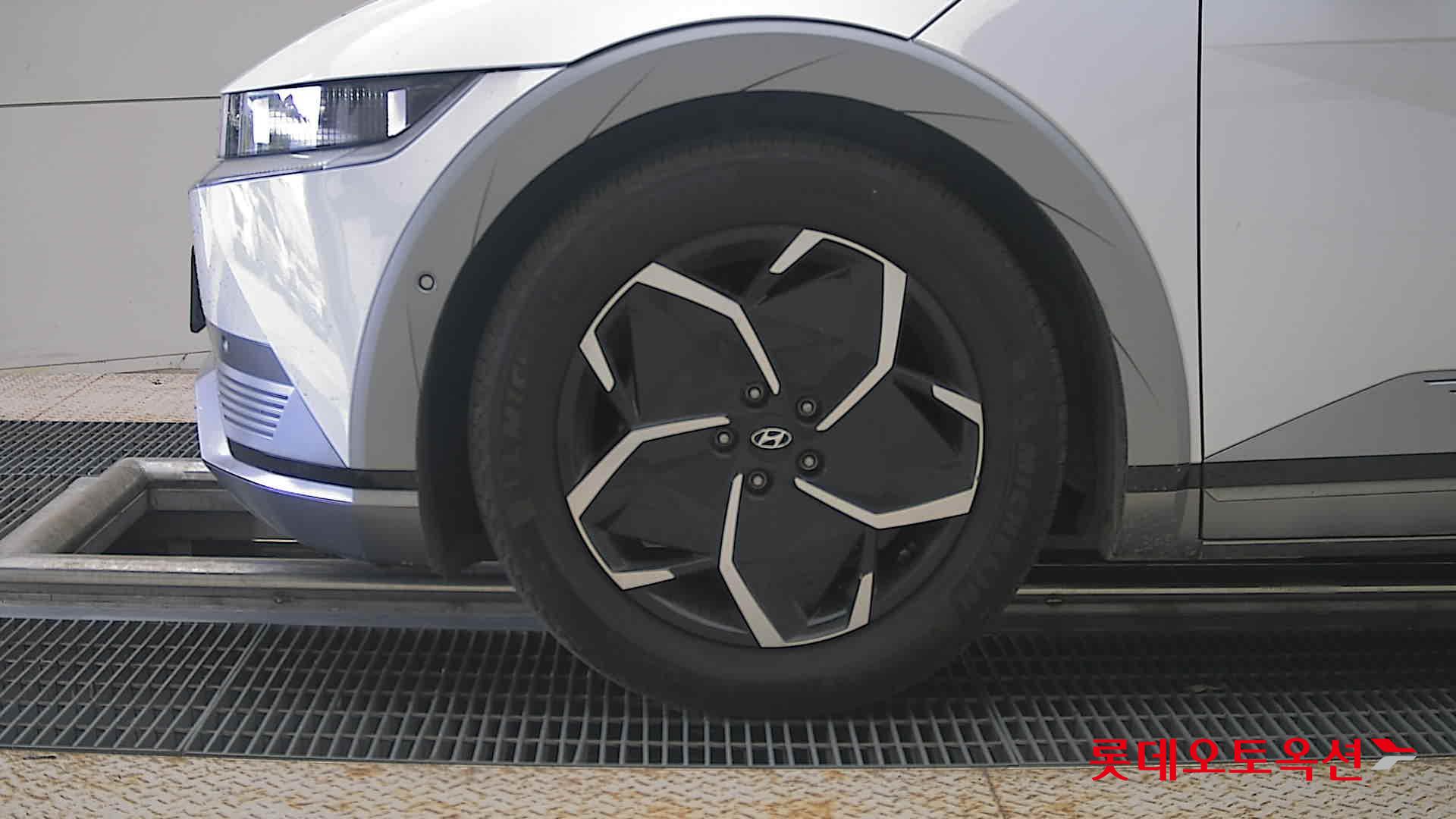 2022 - hyundai ioniq