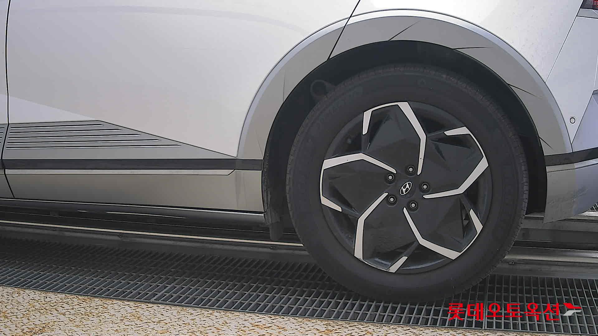 2022 - hyundai ioniq