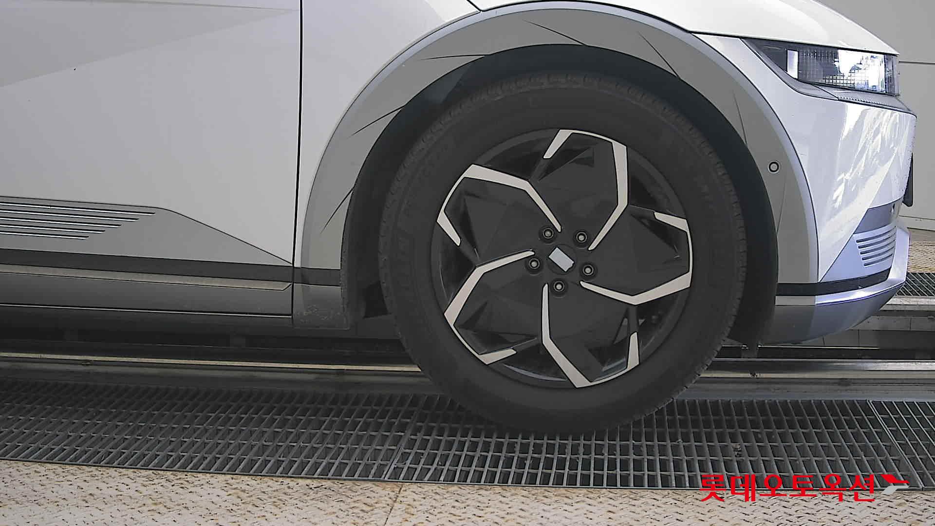 2022 - hyundai ioniq