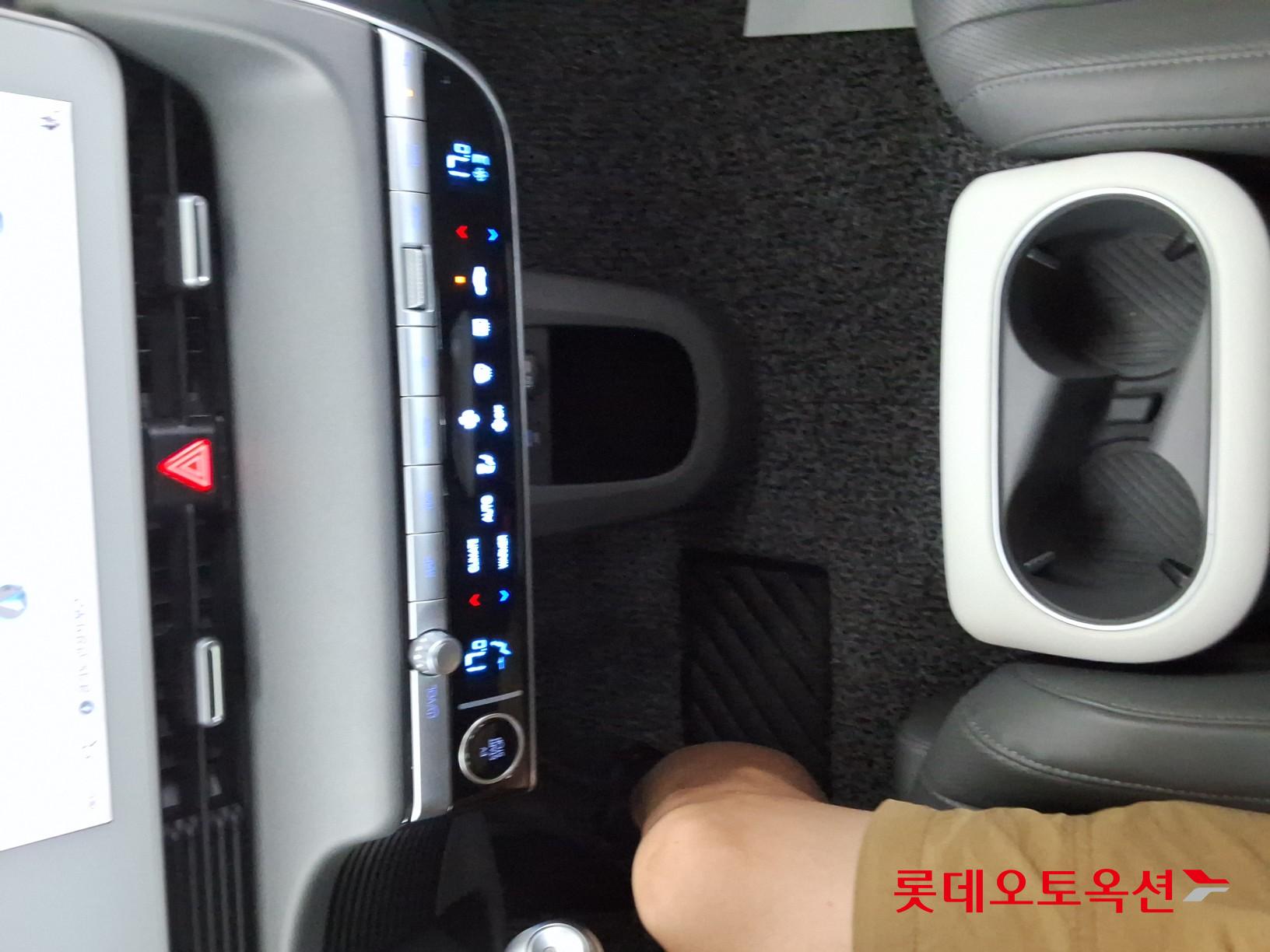 2022 - hyundai ioniq