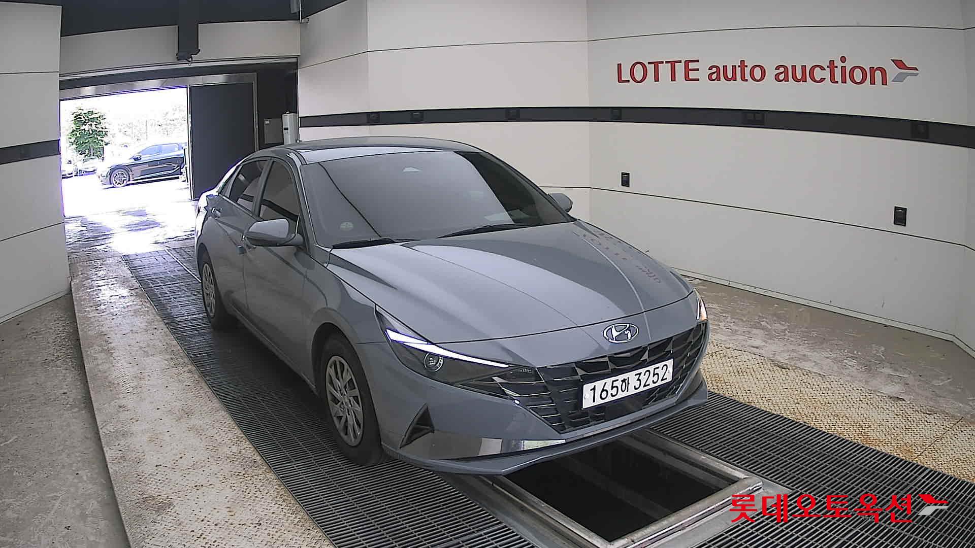 2021 - hyundai avante