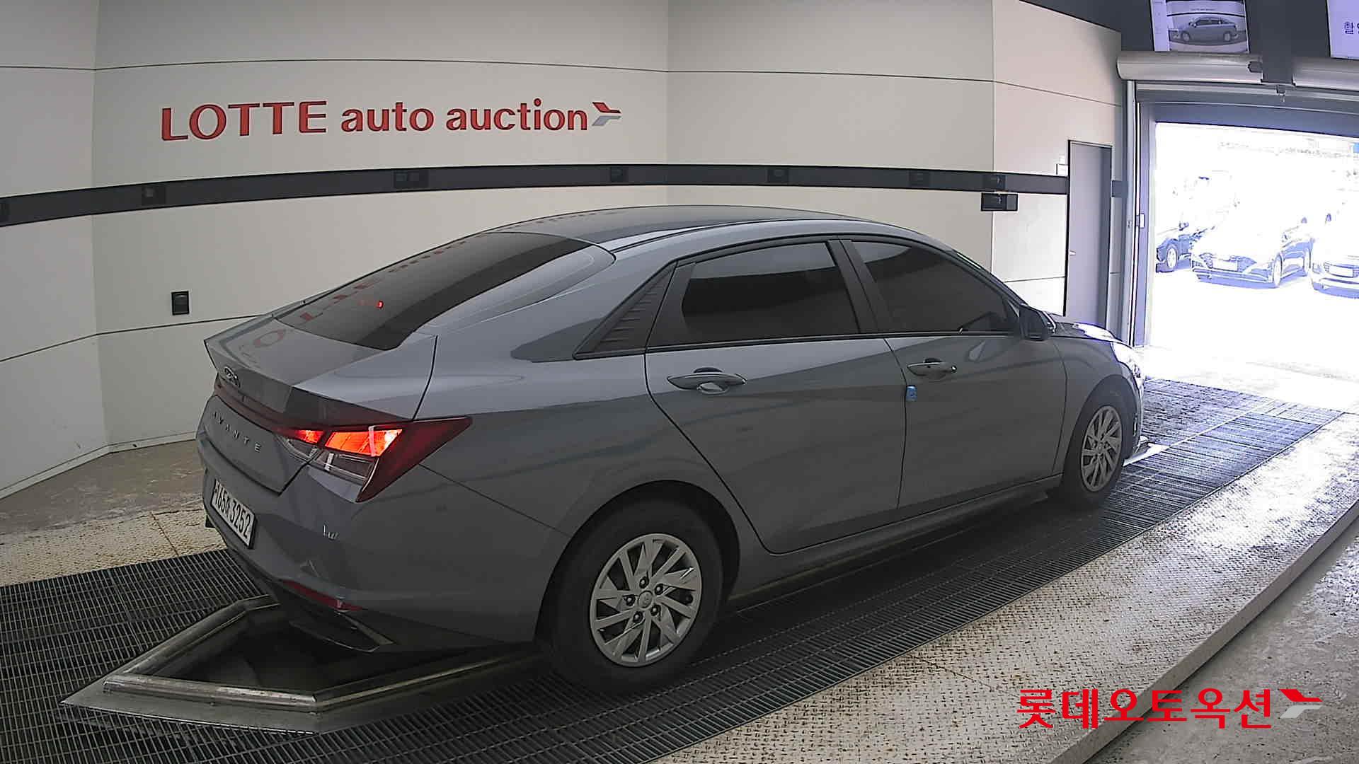 2021 - hyundai avante