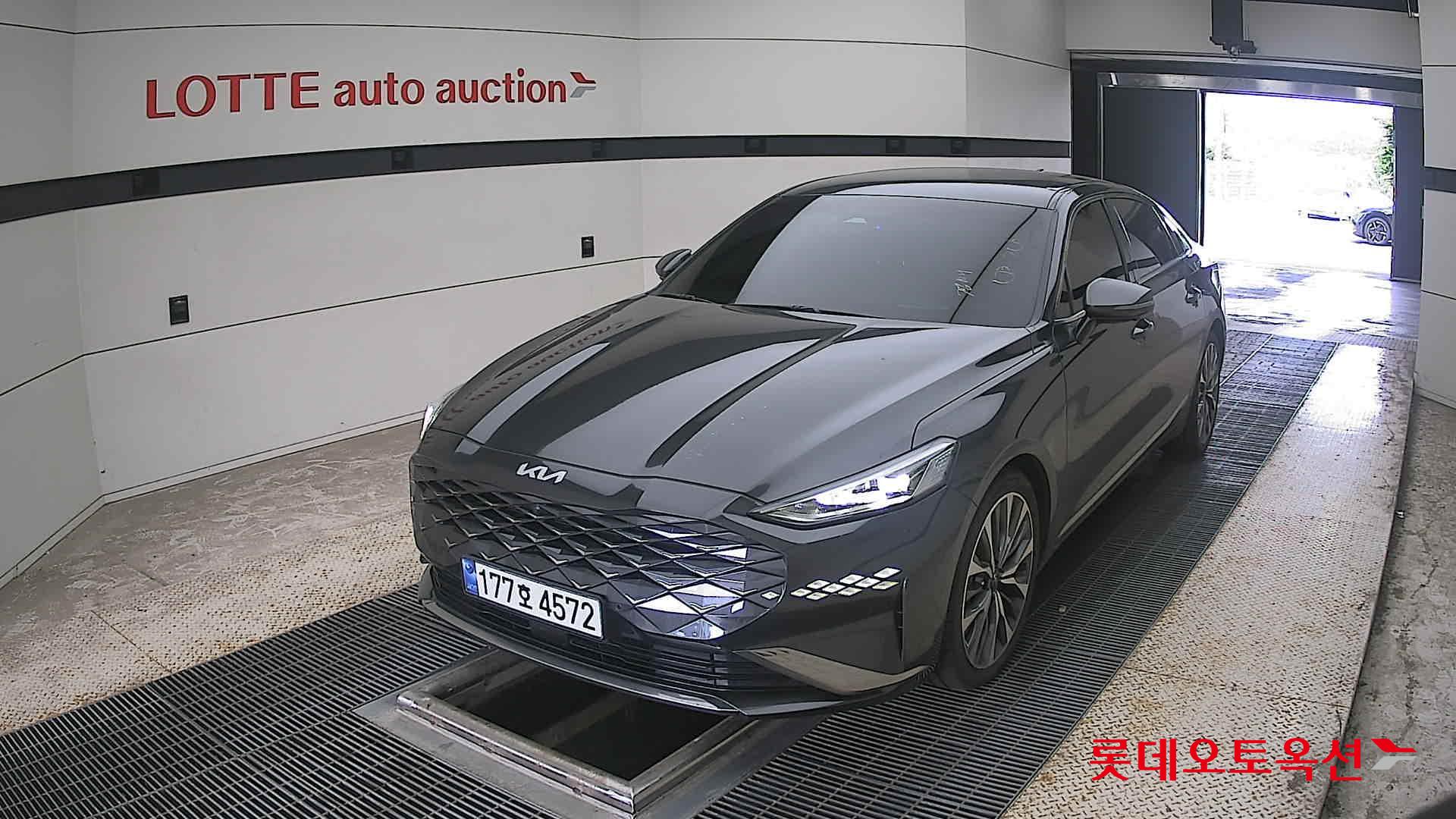 2022 - kia k8