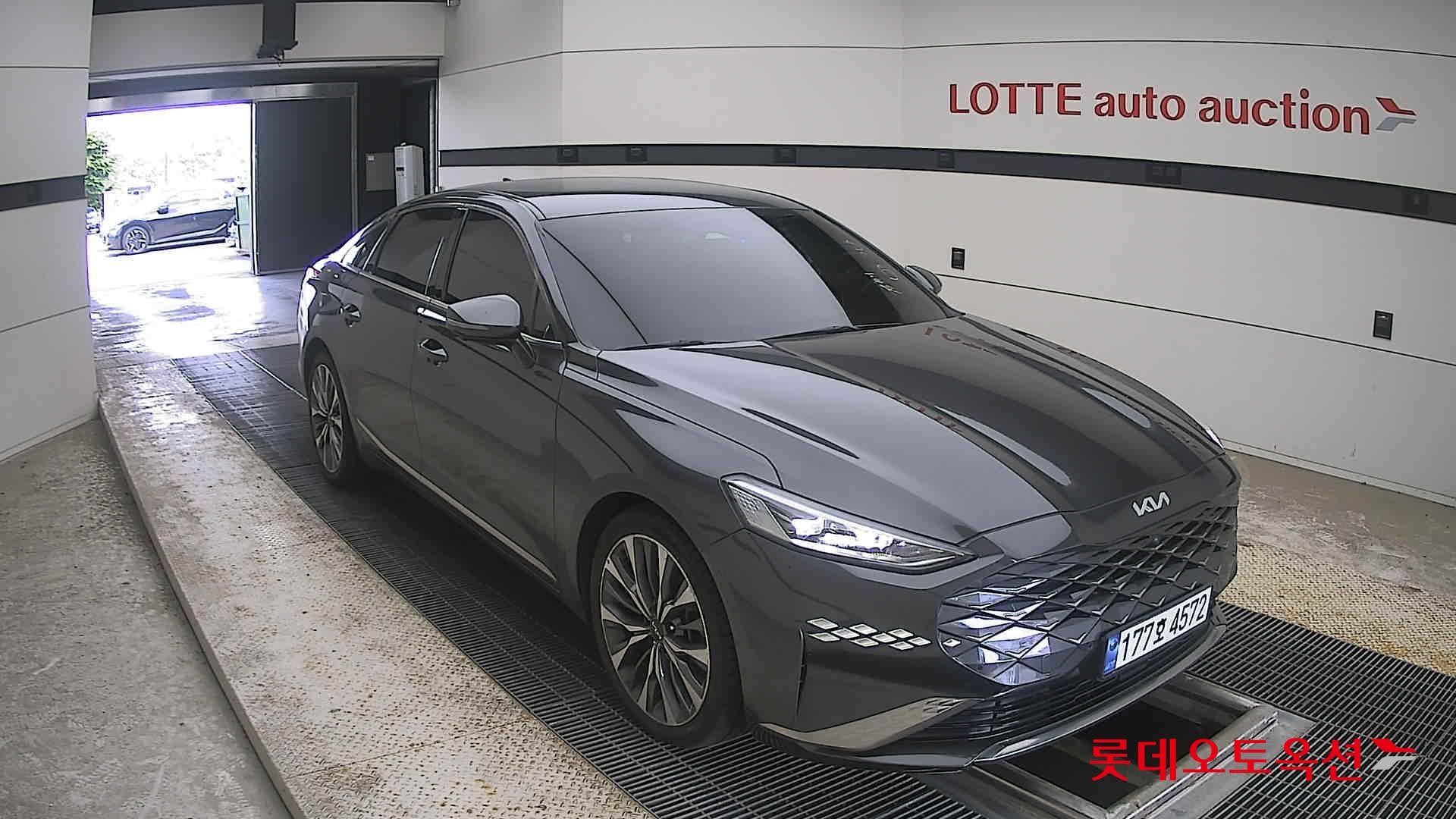 2022 - kia k8
