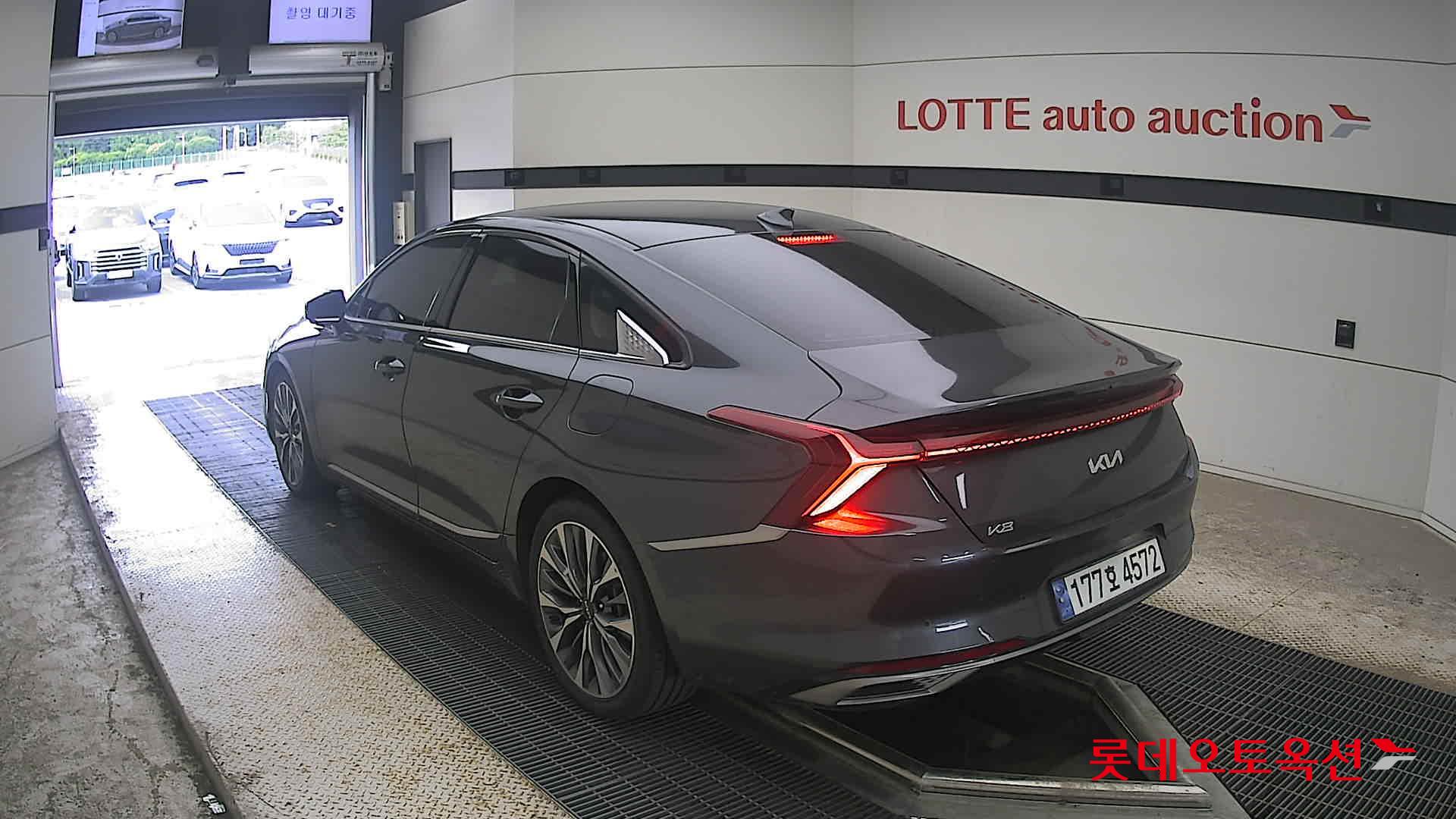 2022 - kia k8