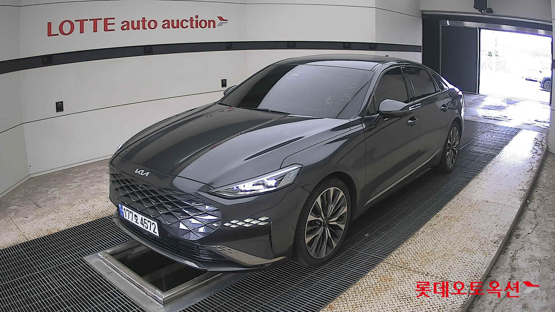 2022 - kia k8