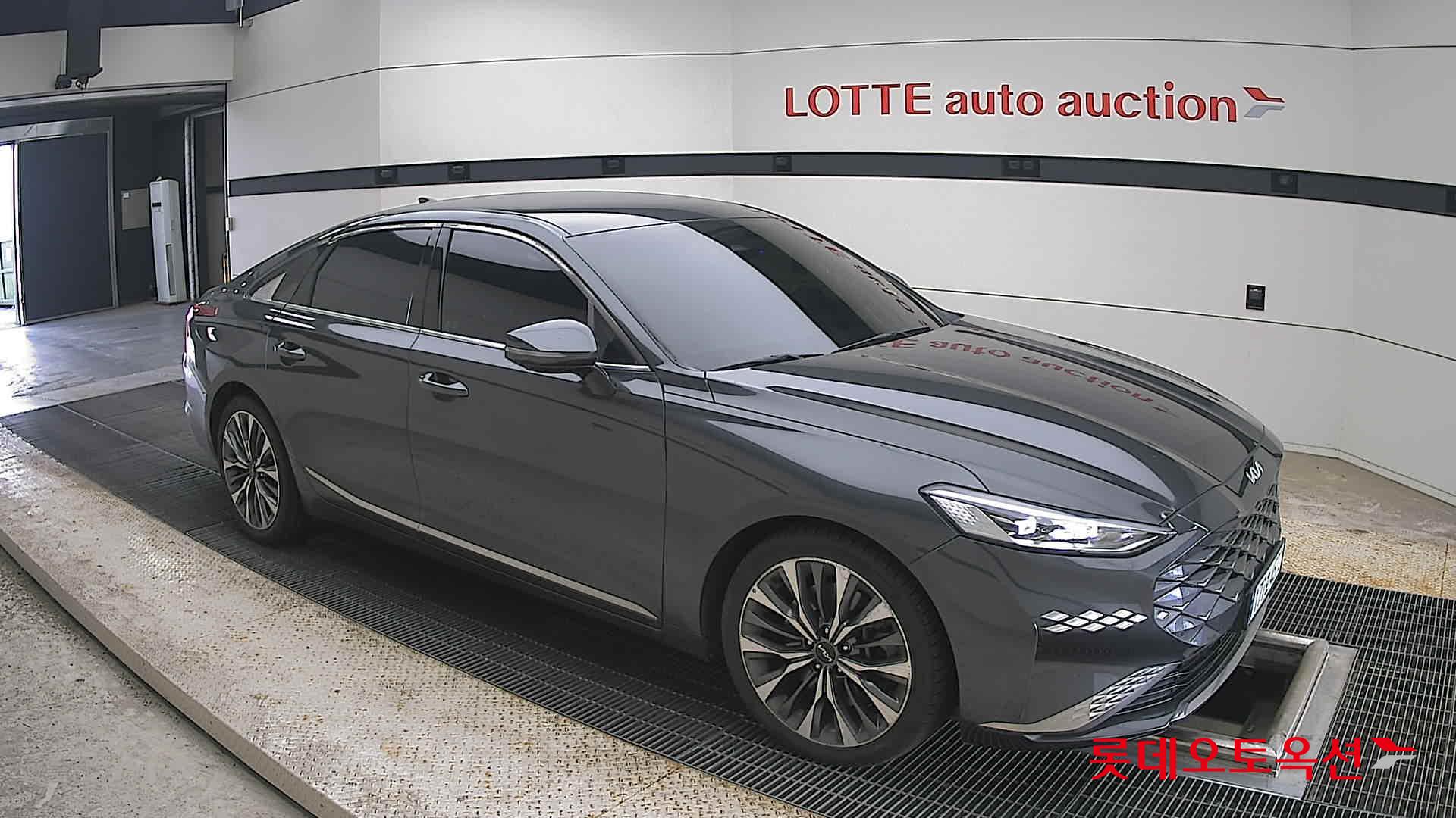 2022 - kia k8