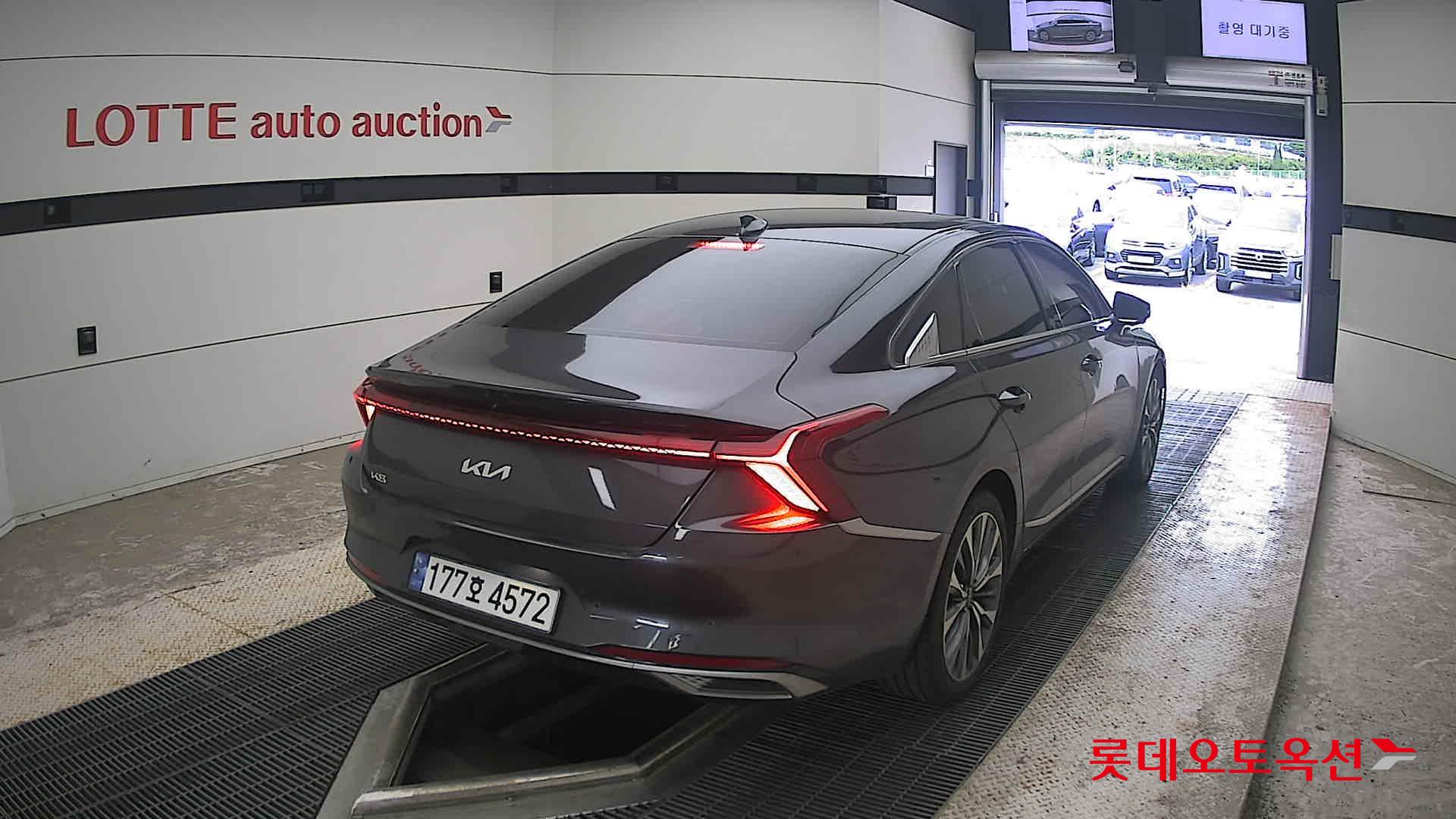 2022 - kia k8