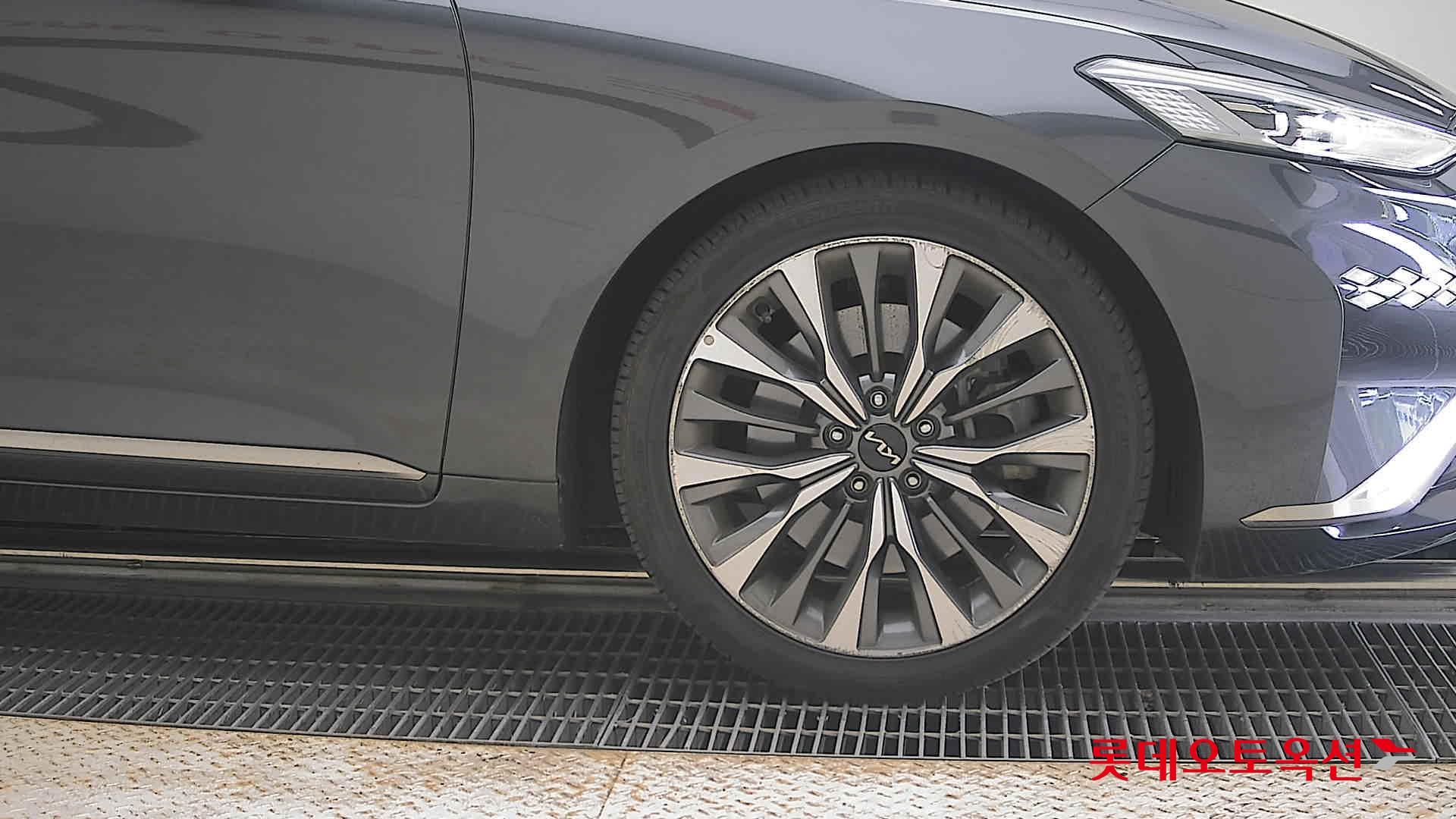 2022 - kia k8