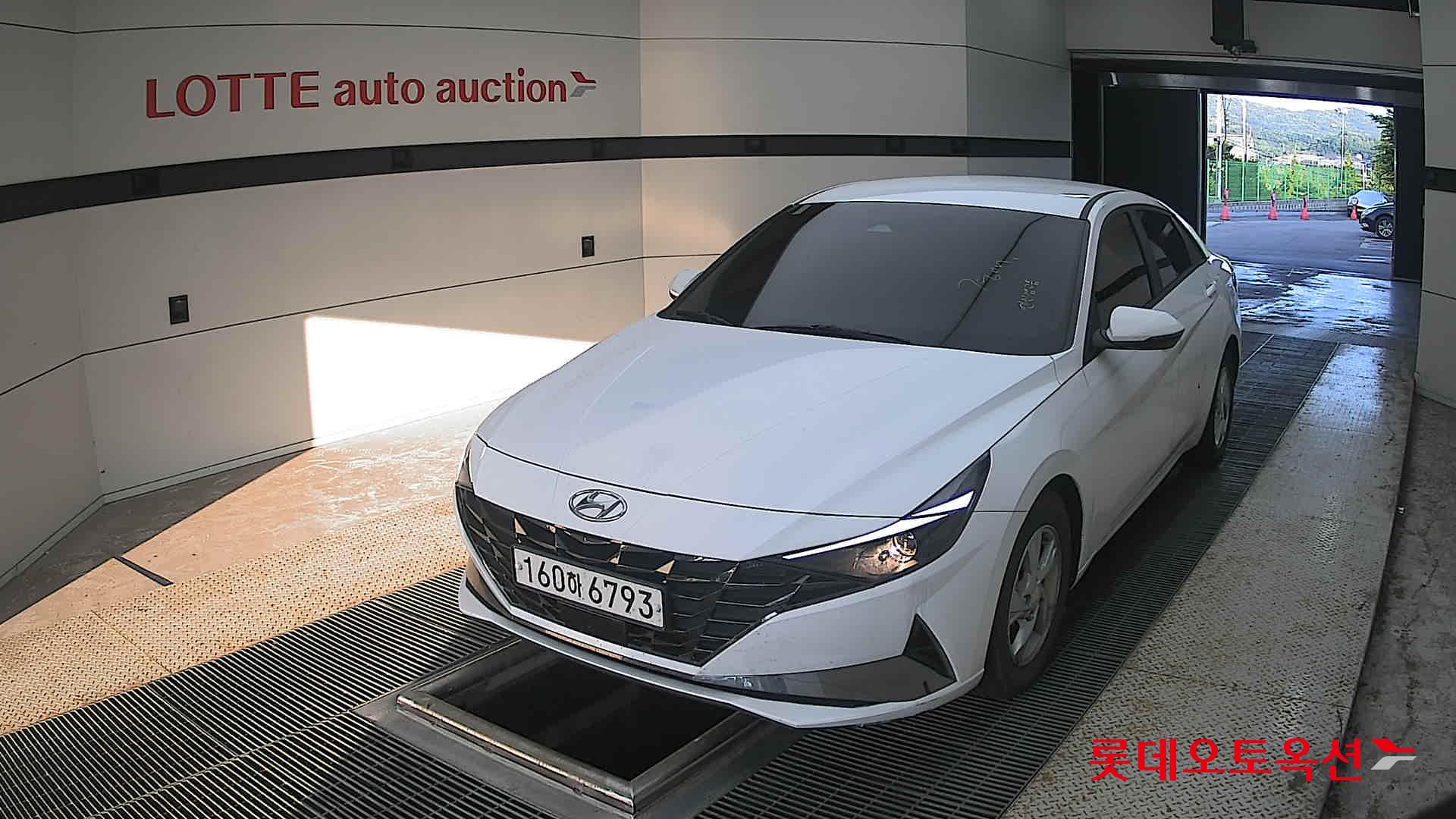 2021 - hyundai avante