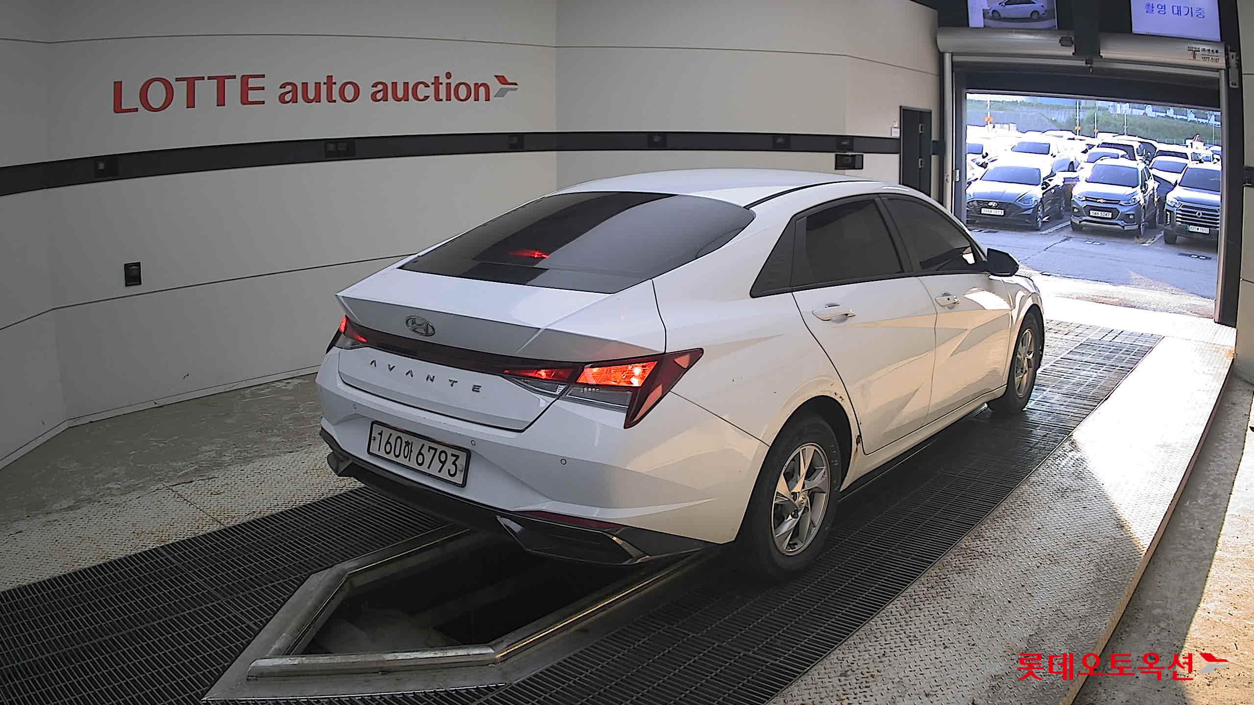 2021 - hyundai avante