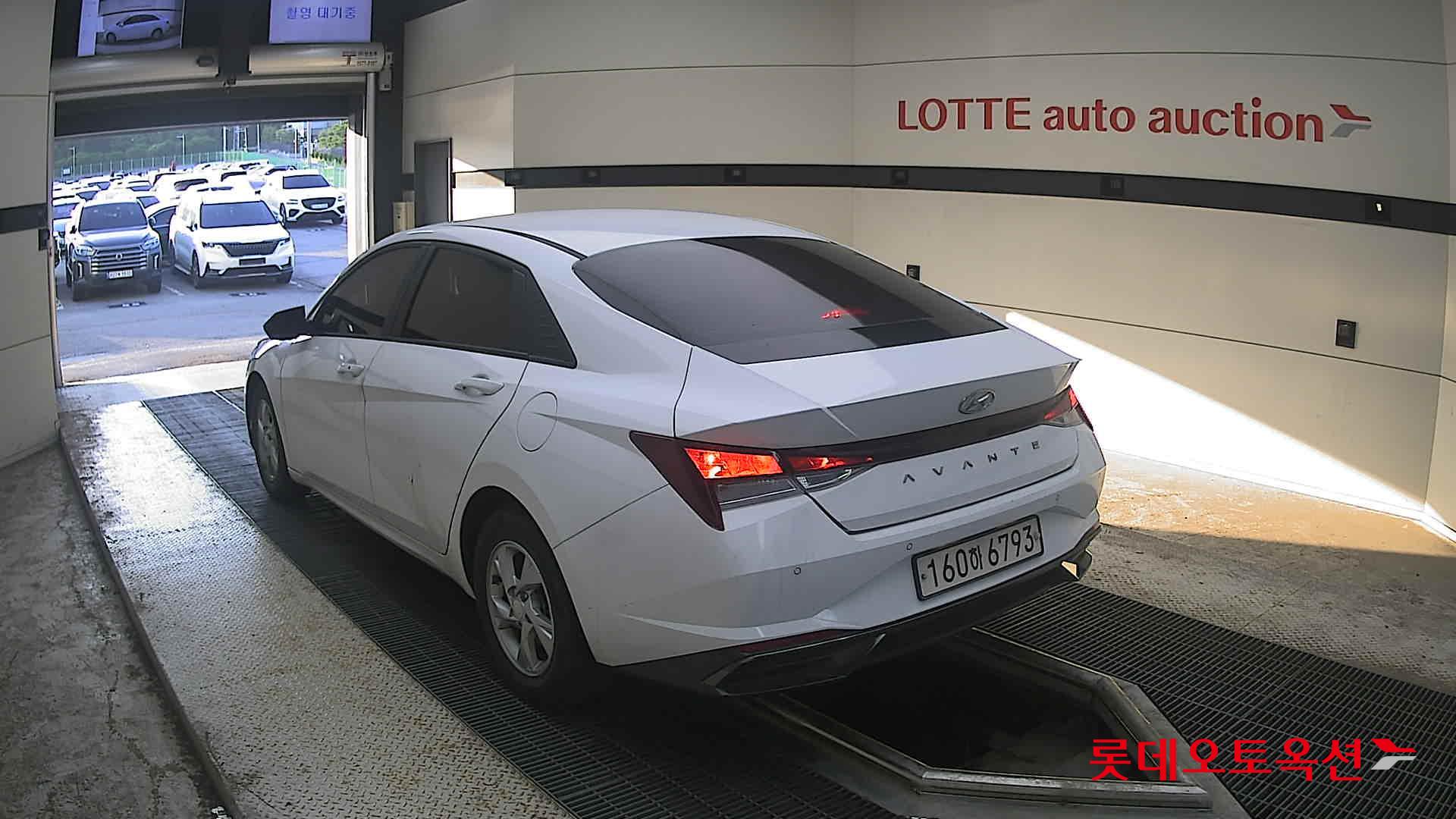 2021 - hyundai avante