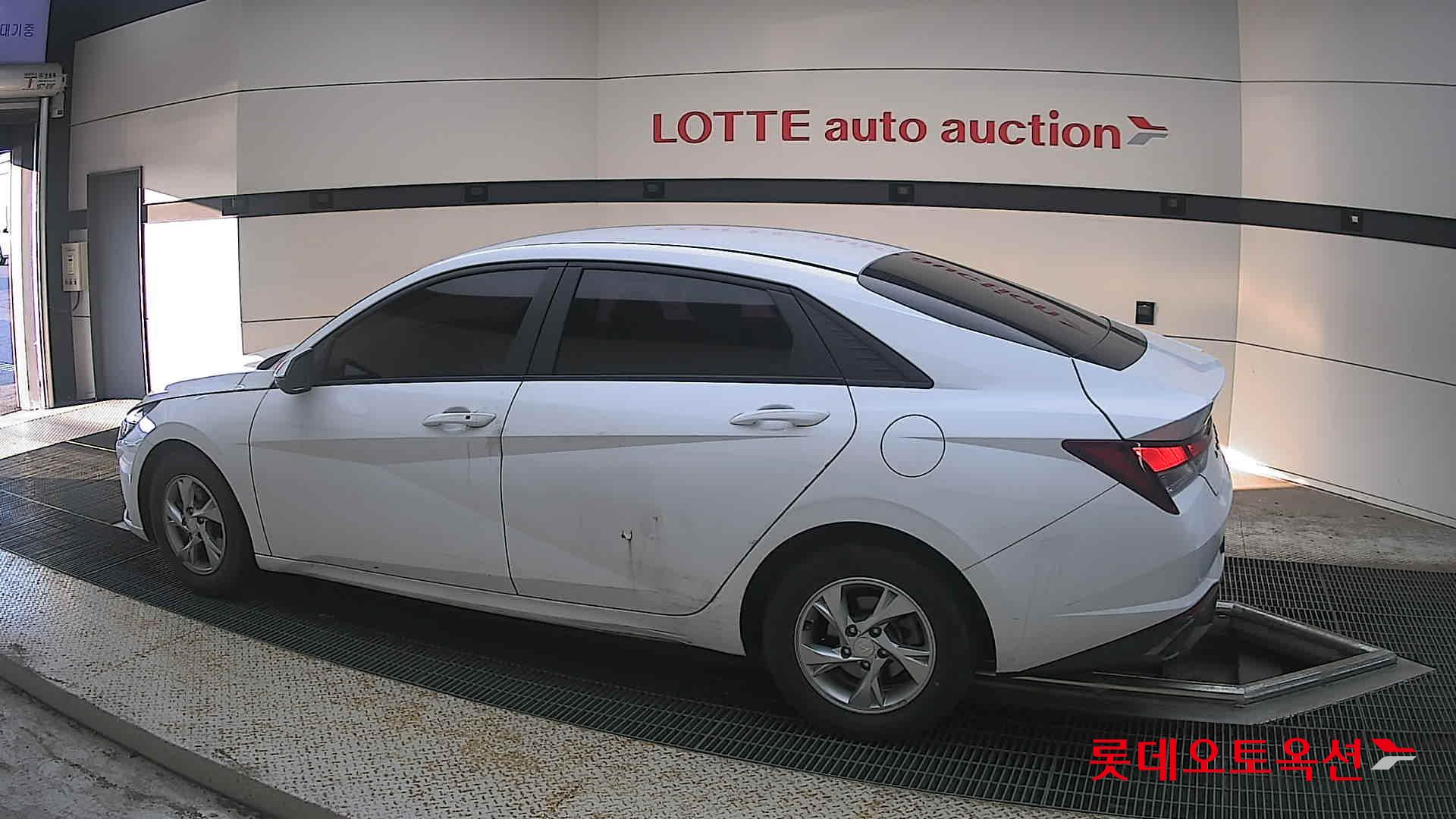 2021 - hyundai avante