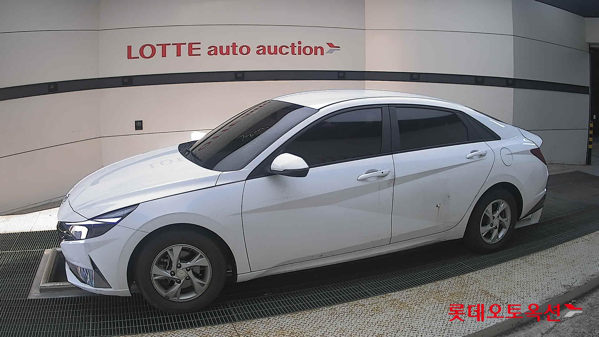 2021 - hyundai avante