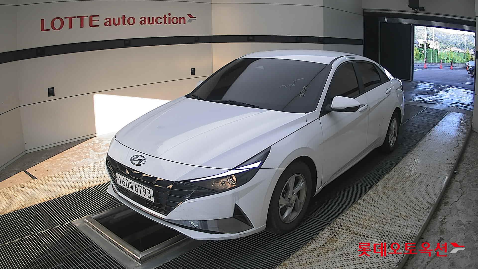 2021 - hyundai avante