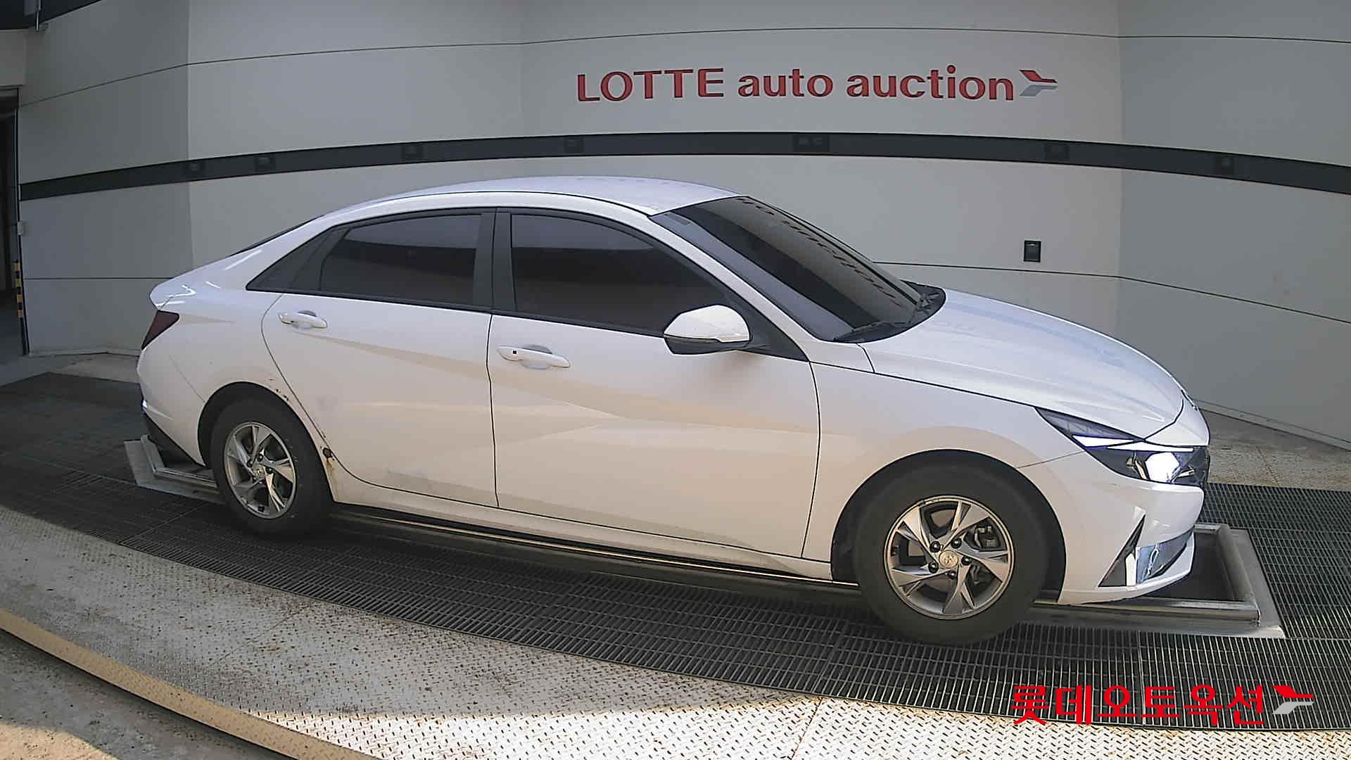 2021 - hyundai avante
