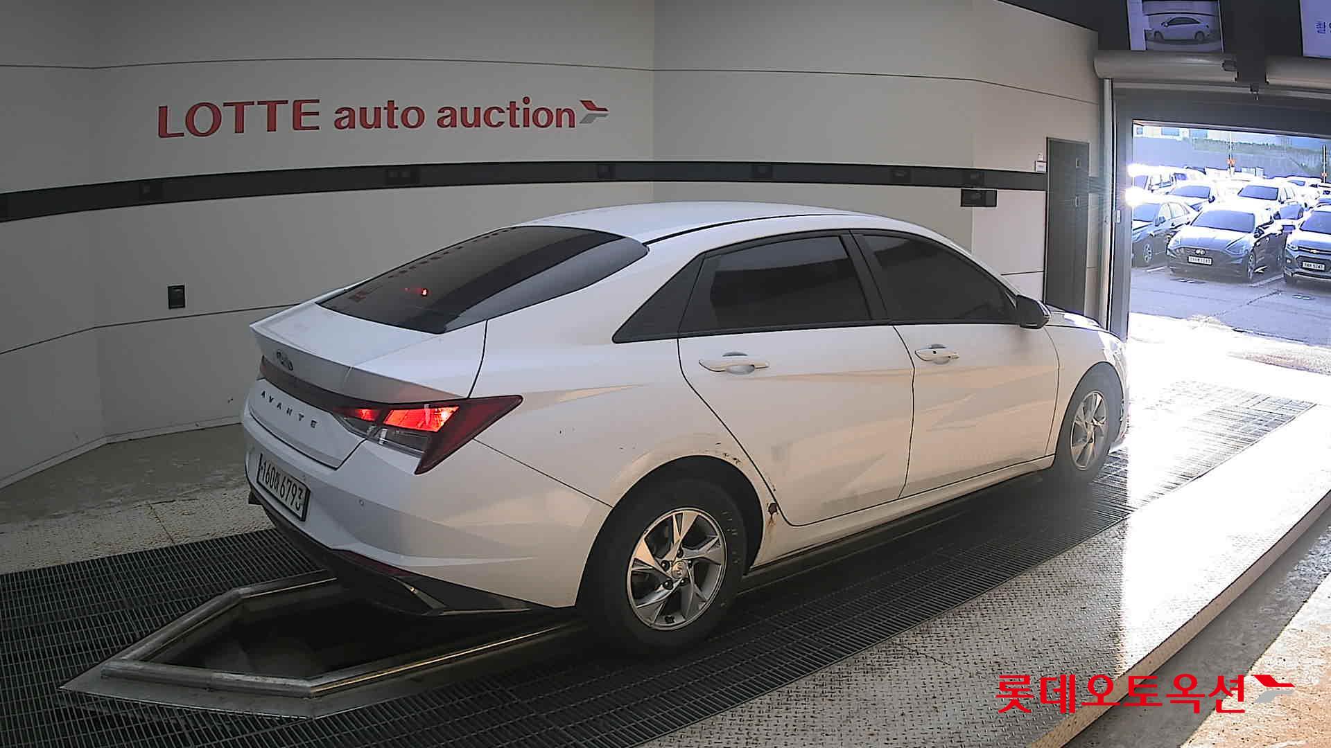 2021 - hyundai avante