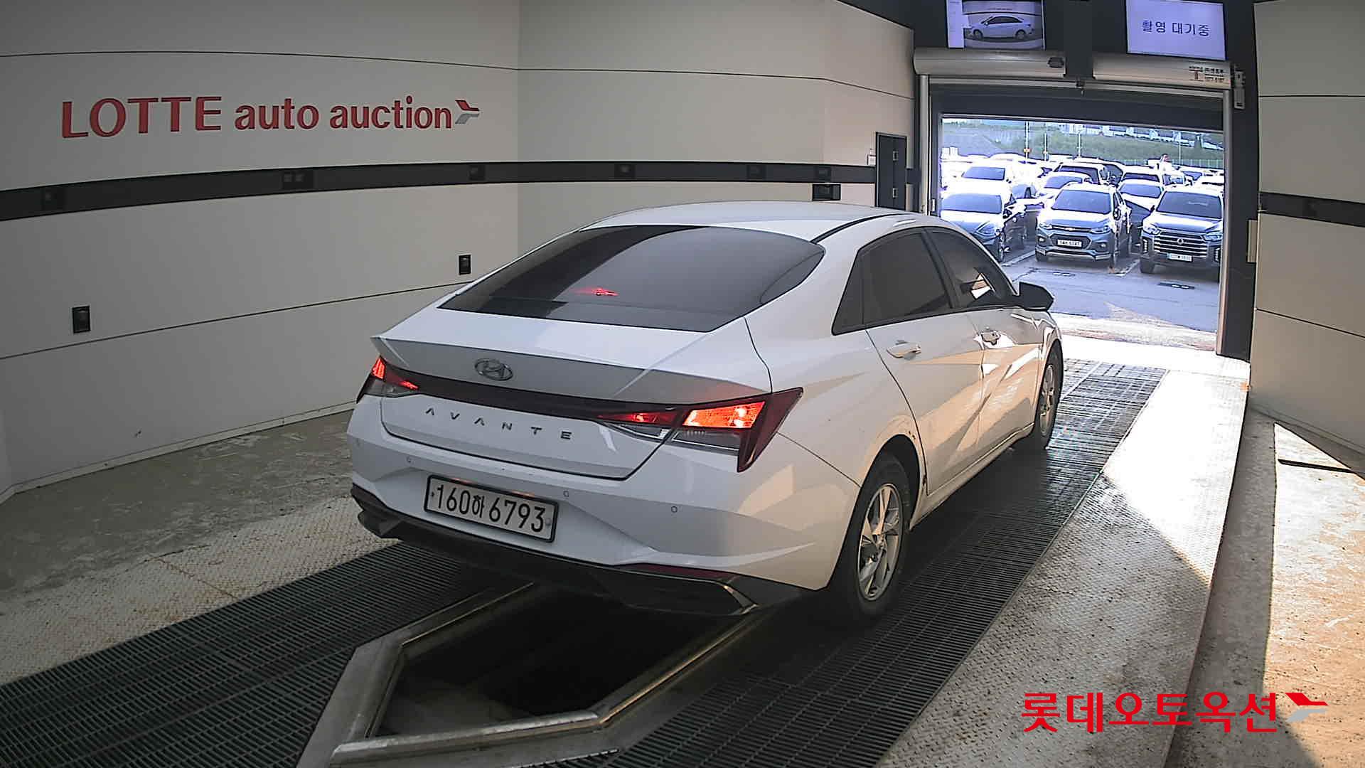 2021 - hyundai avante