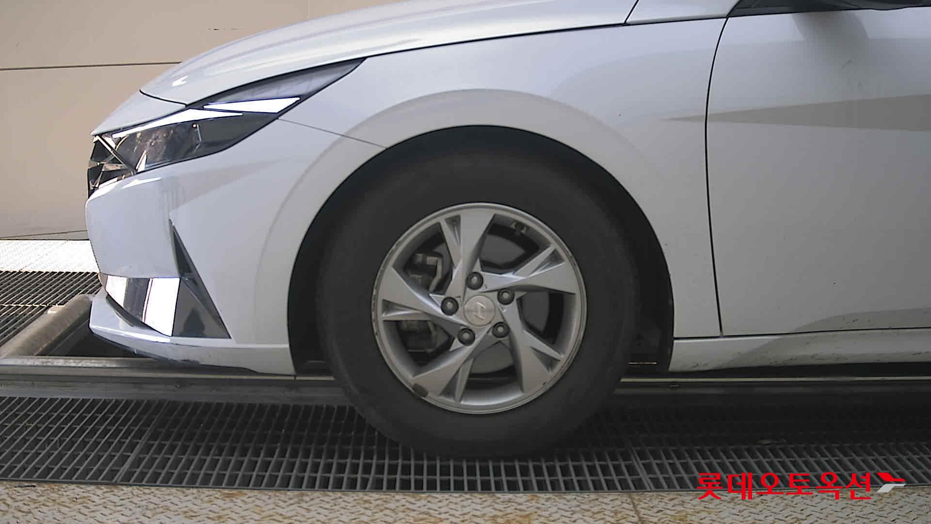 2021 - hyundai avante