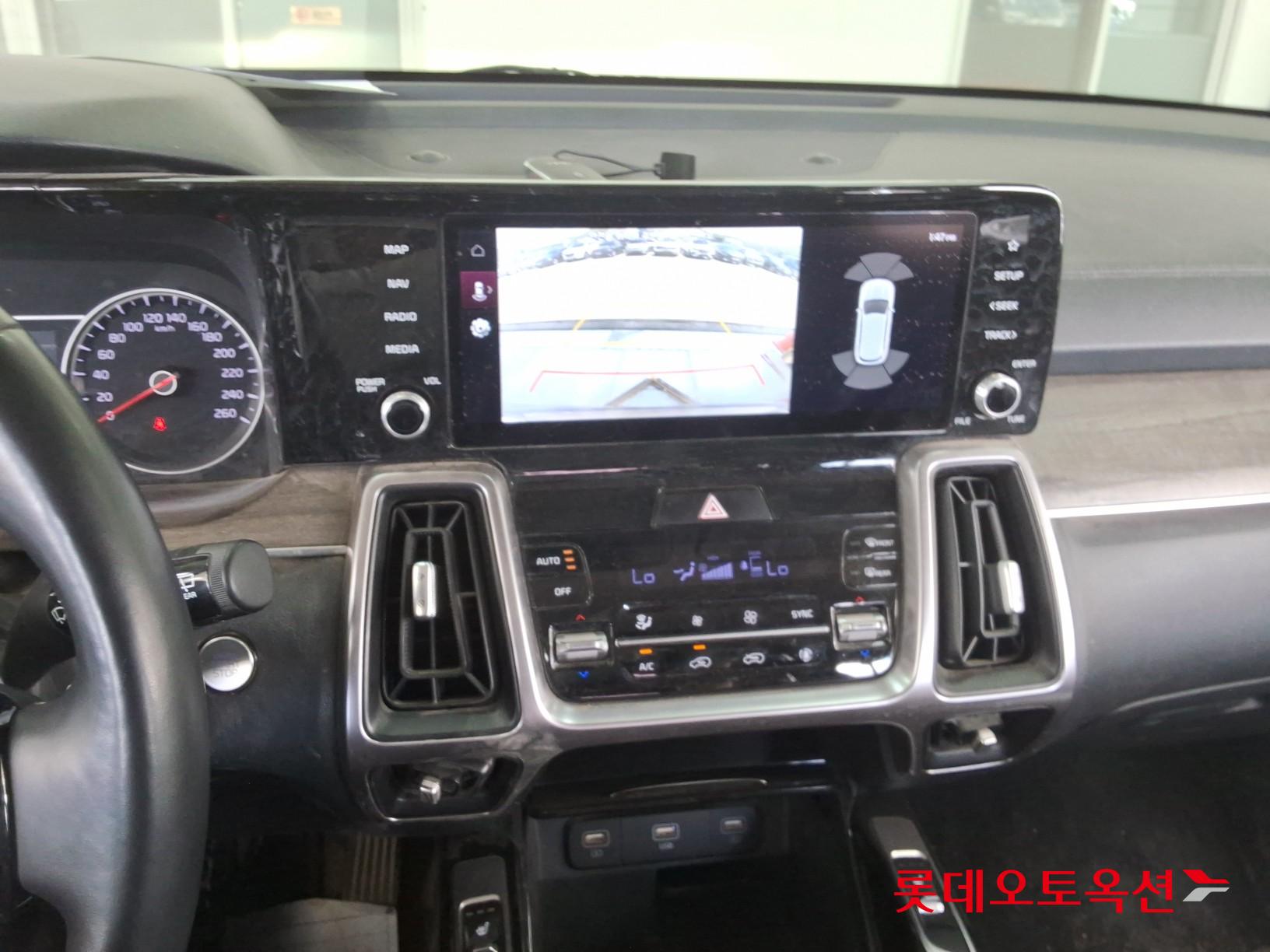 2021 - kia sorento